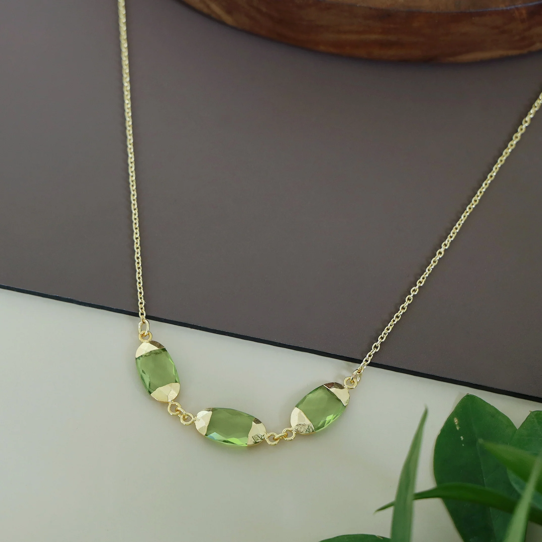 Jiniya Tri Glossy Neckpiece - Image 8