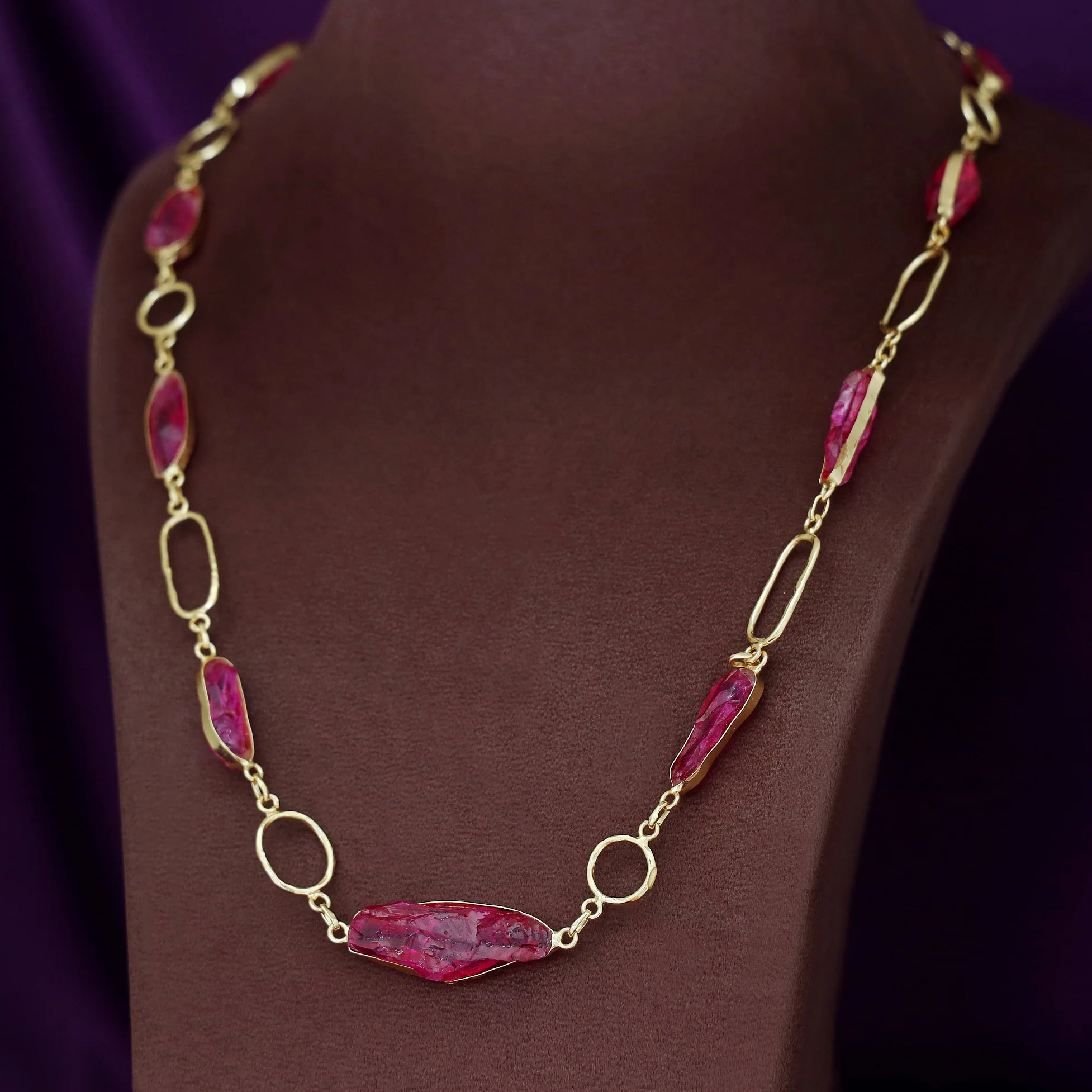 Jisna Golden Hammered Rectangle Circle Dyed Stone Neckpiece - Image 13