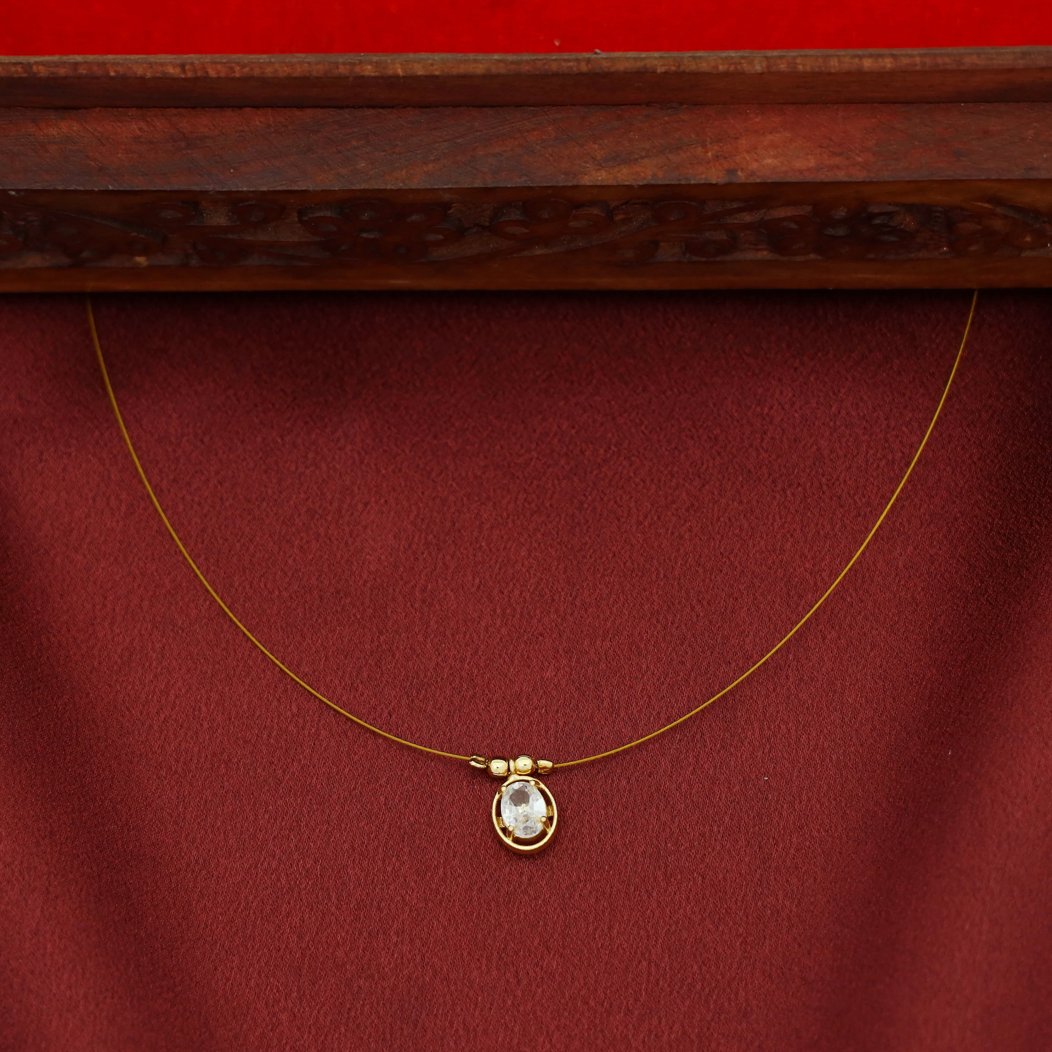 Juhi Oval Glossy Stone String Neckpiece - Image 5