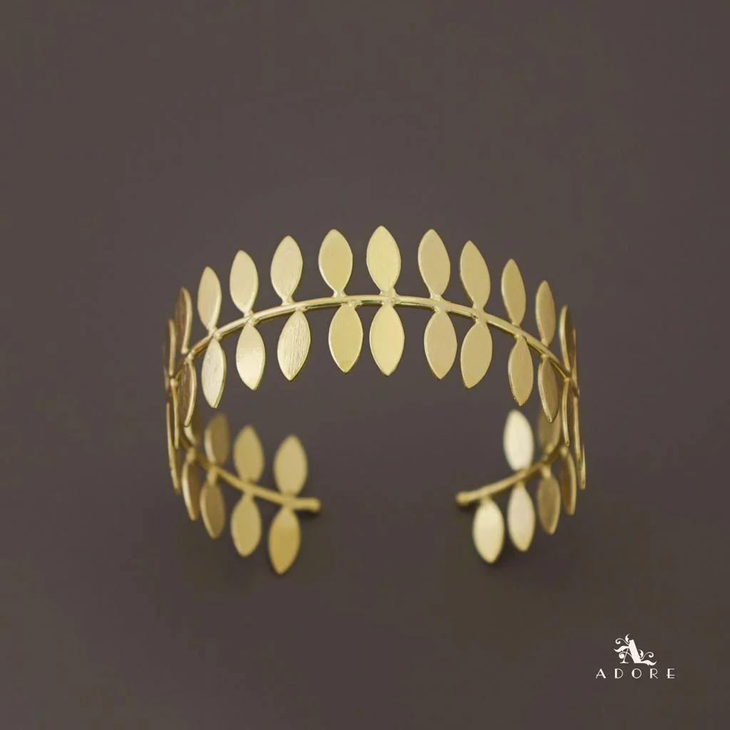 Juhisha Golden Leaf Bangle - Image 2