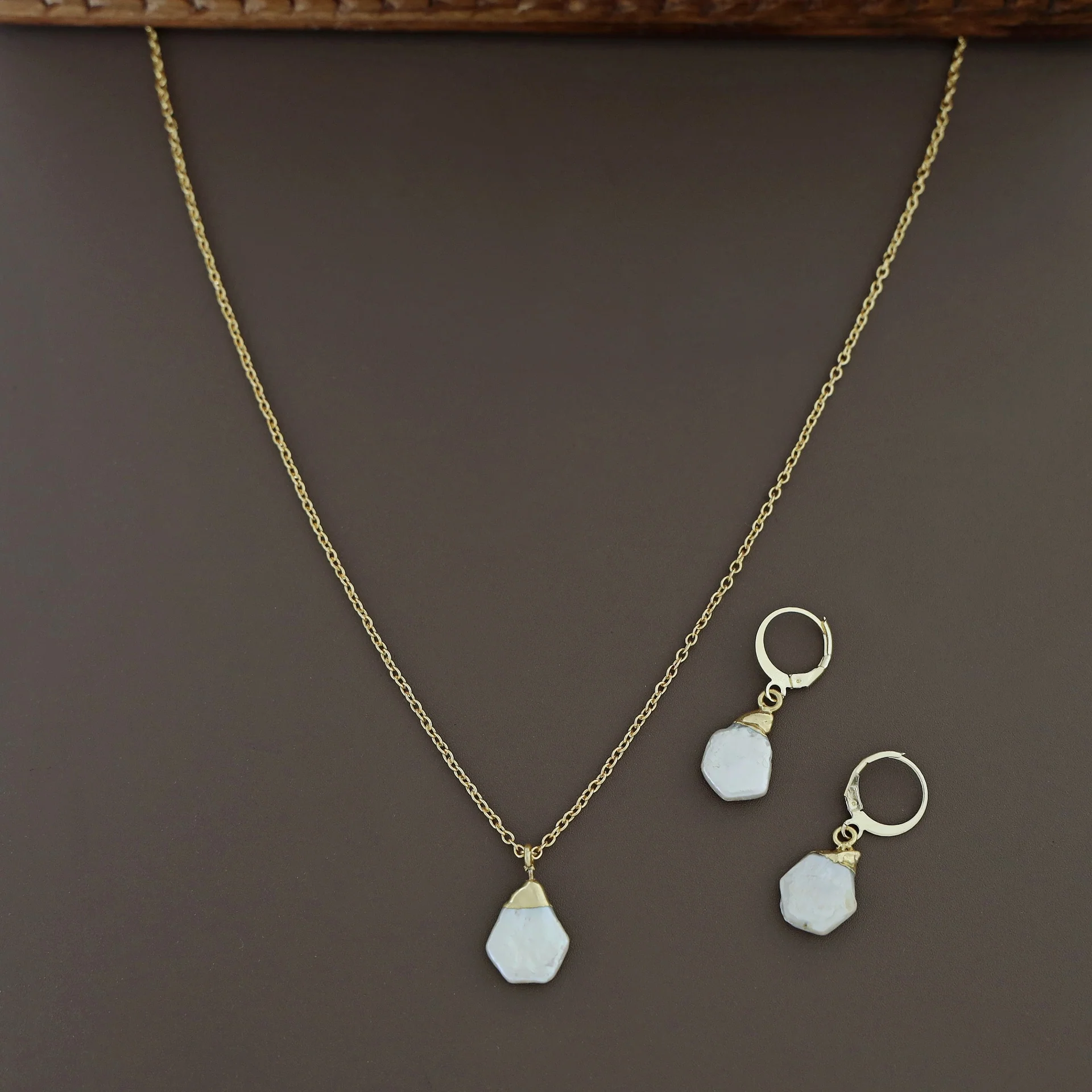 Junie Real Baroque Neckpiece With Hoop Earring - Image 2