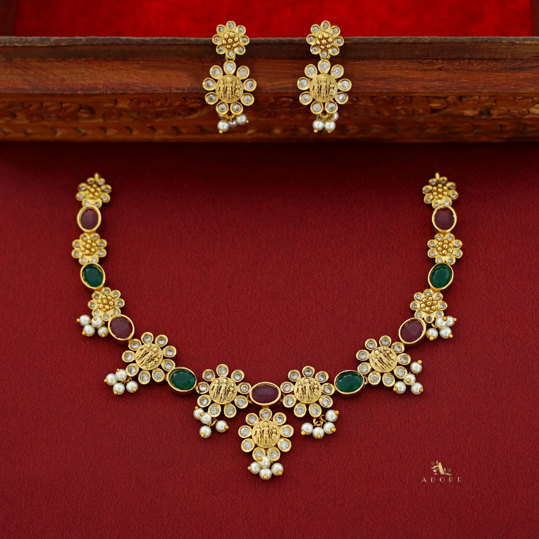 Kaashvi Floral Pearl Short Neckpiece With Earring - Image 3