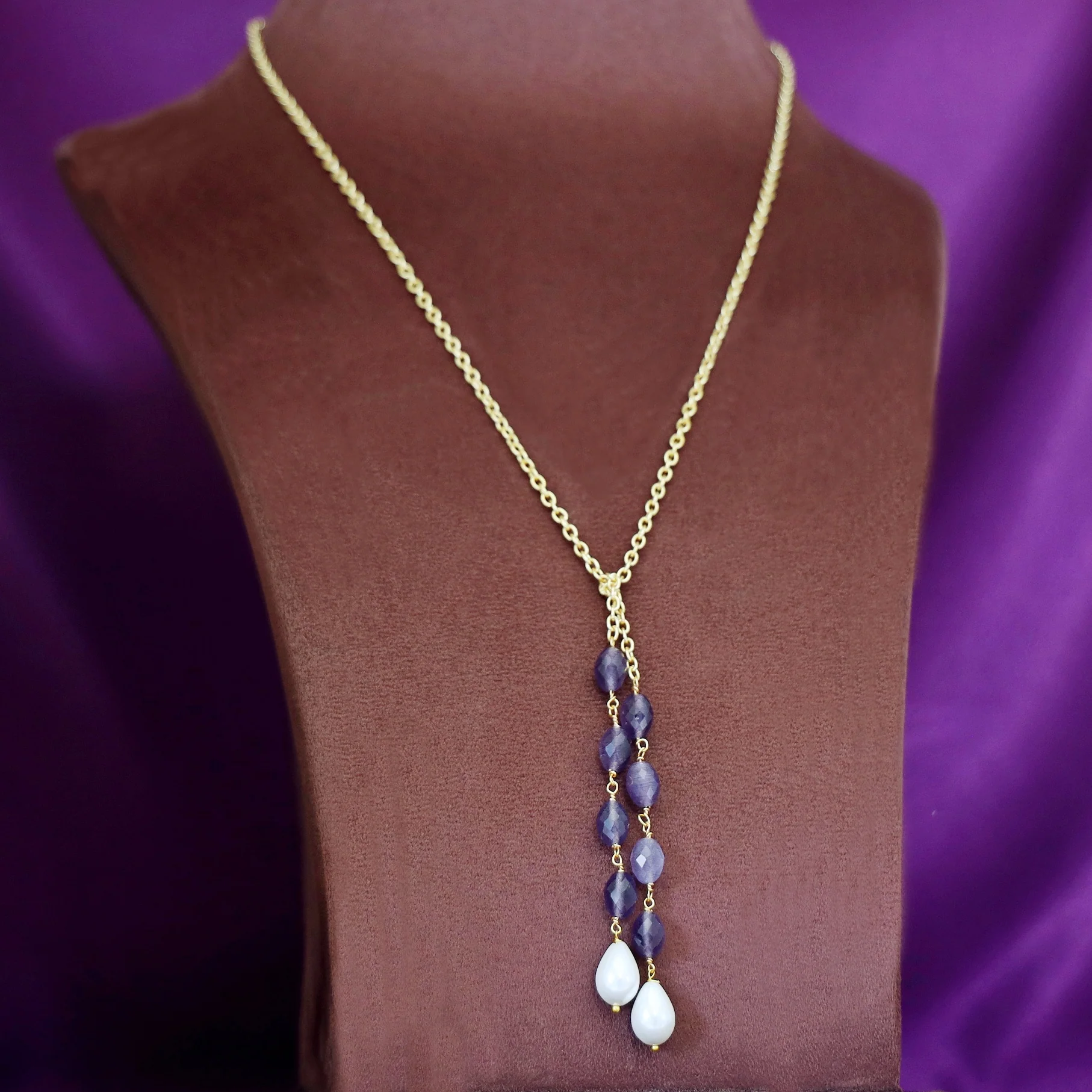 Kaira Golden Simple Chain Neckpiece - Image 6