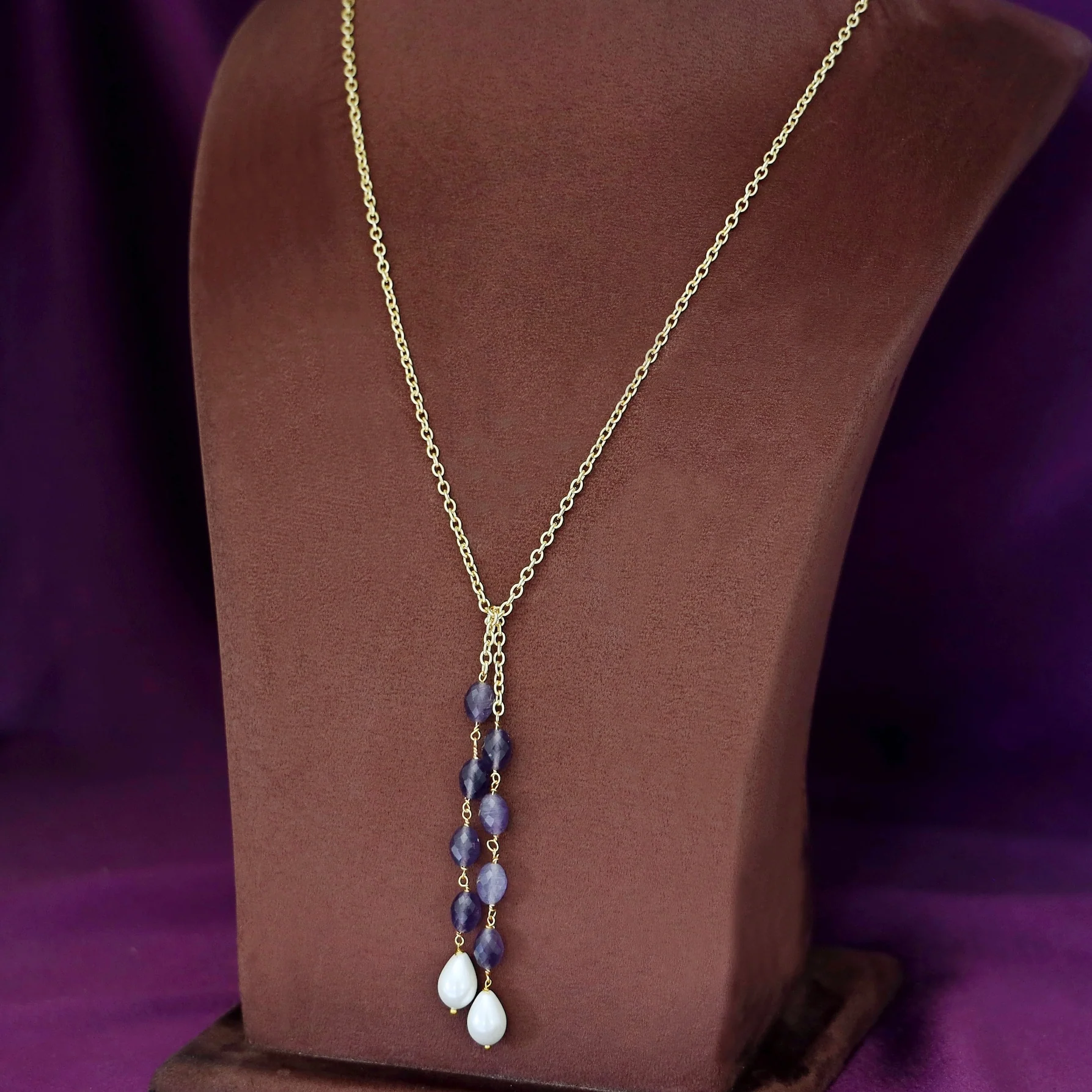 Kaira Golden Simple Chain Neckpiece - Image 7