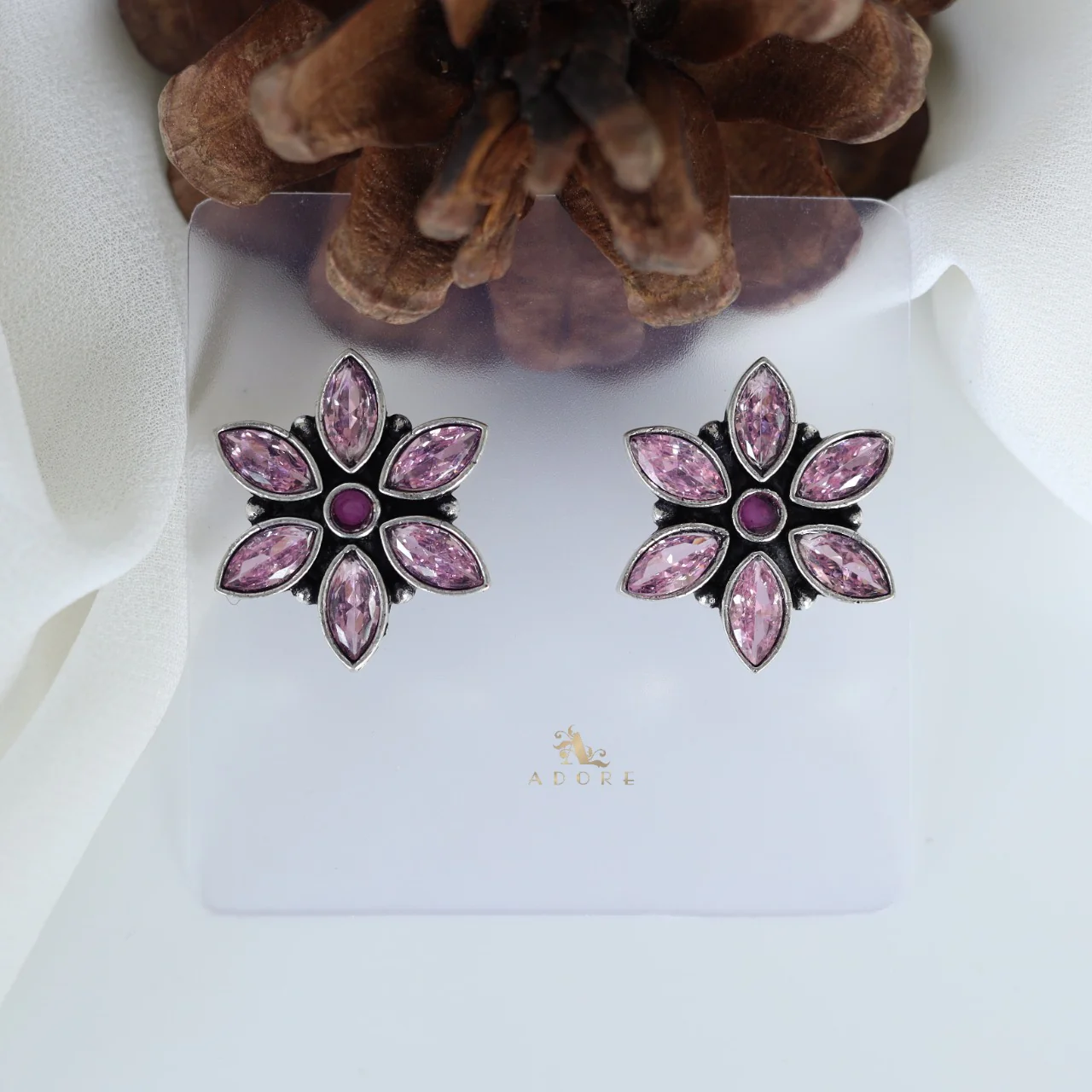 Kajri Flower Earring - Image 3