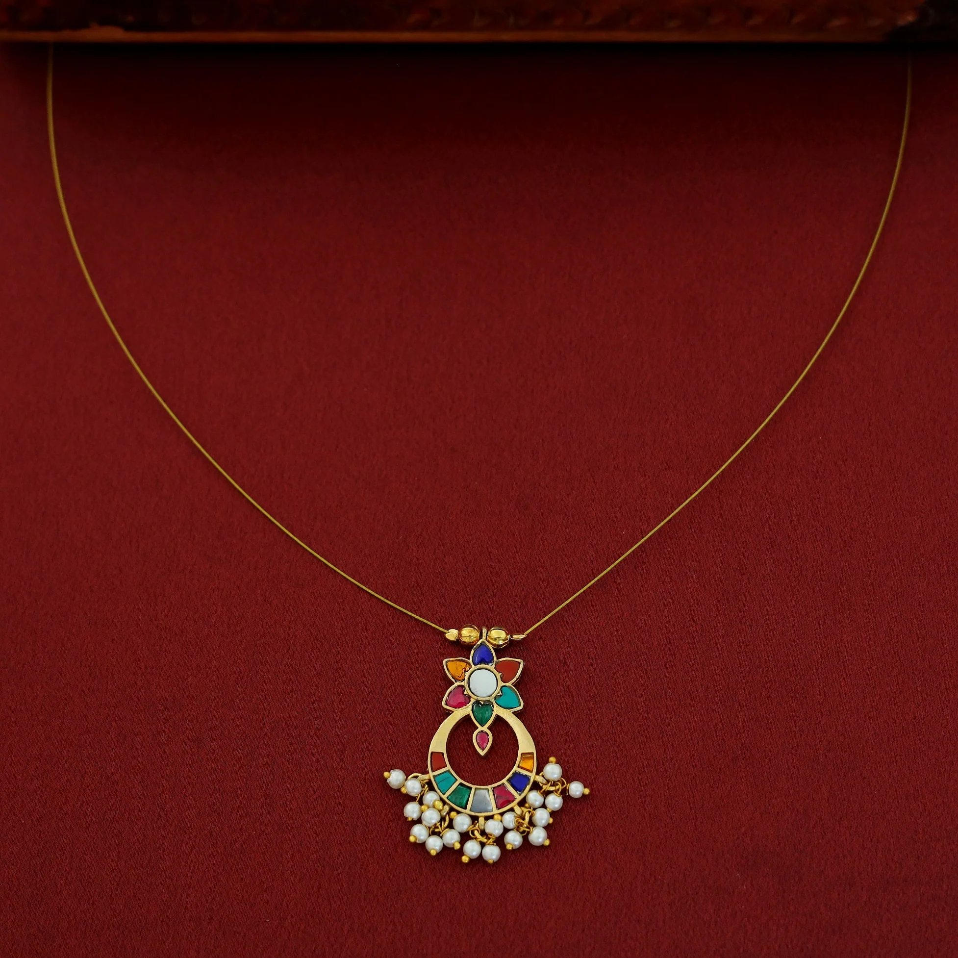 Kala Floral Jadau Kundan Cluster Pearl String Neckpiece - Image 4