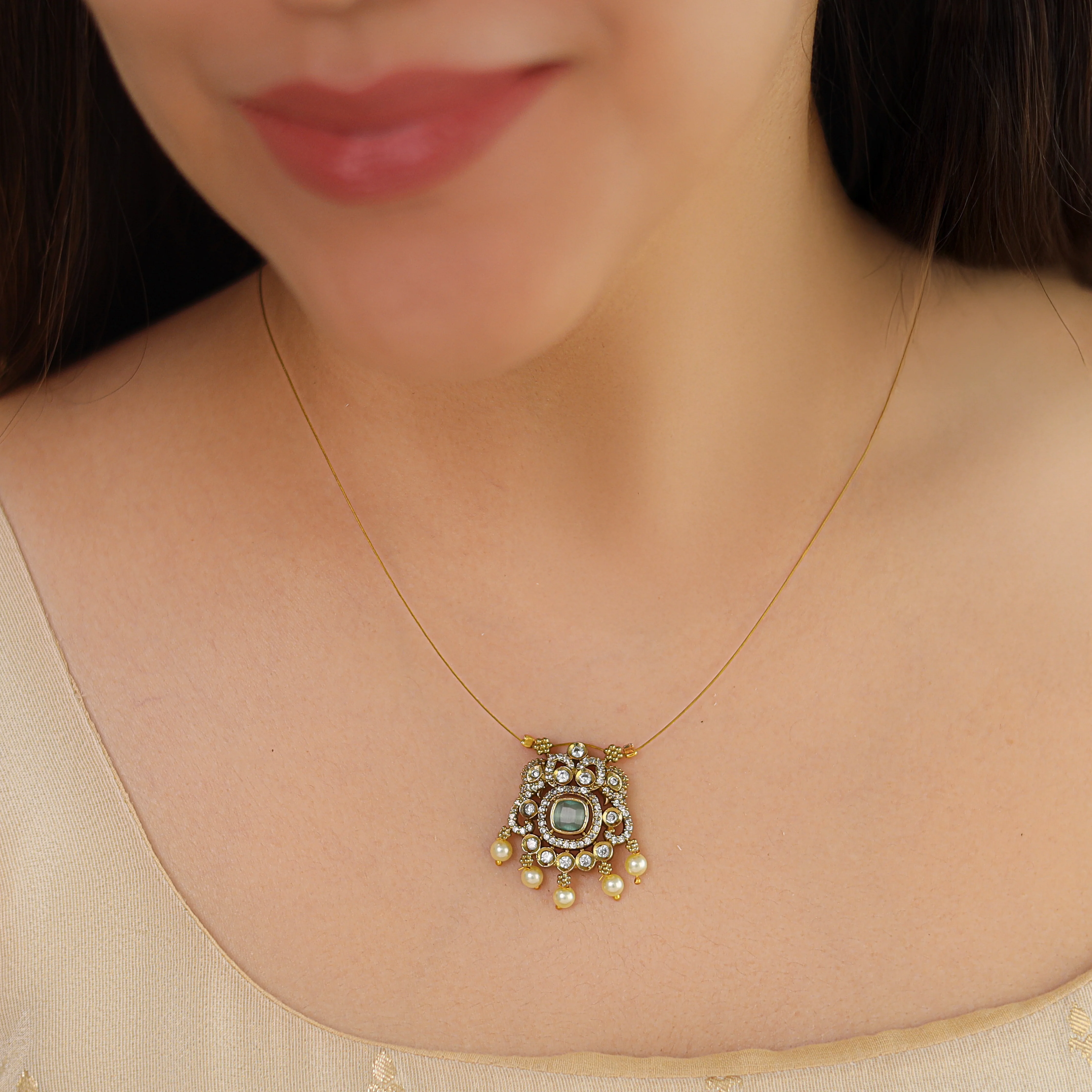 Kalyani Pearl Glossy String Neckpiece - Image 9