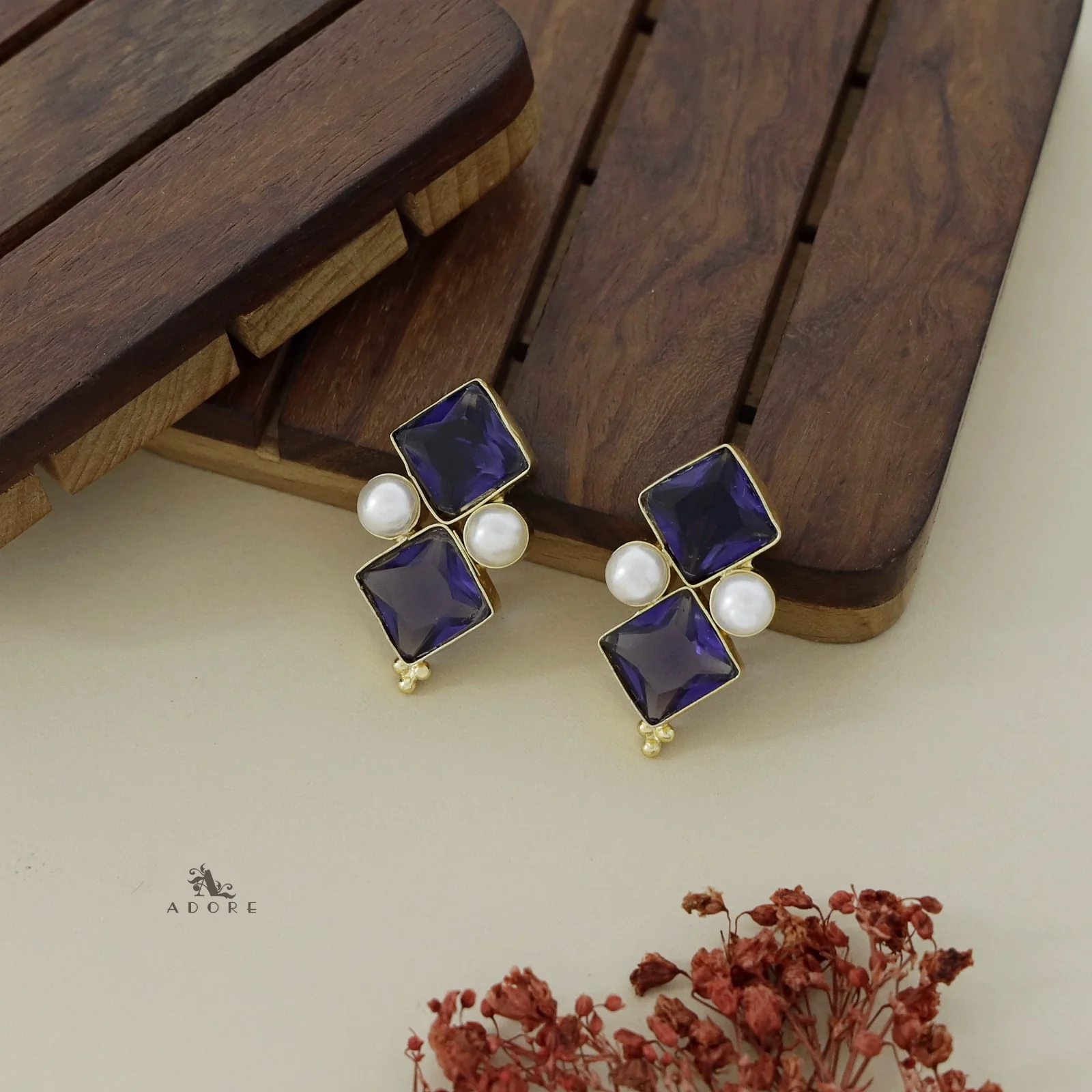 Kamalika Twin Circle Glossy With Pearl Earring - Image 11