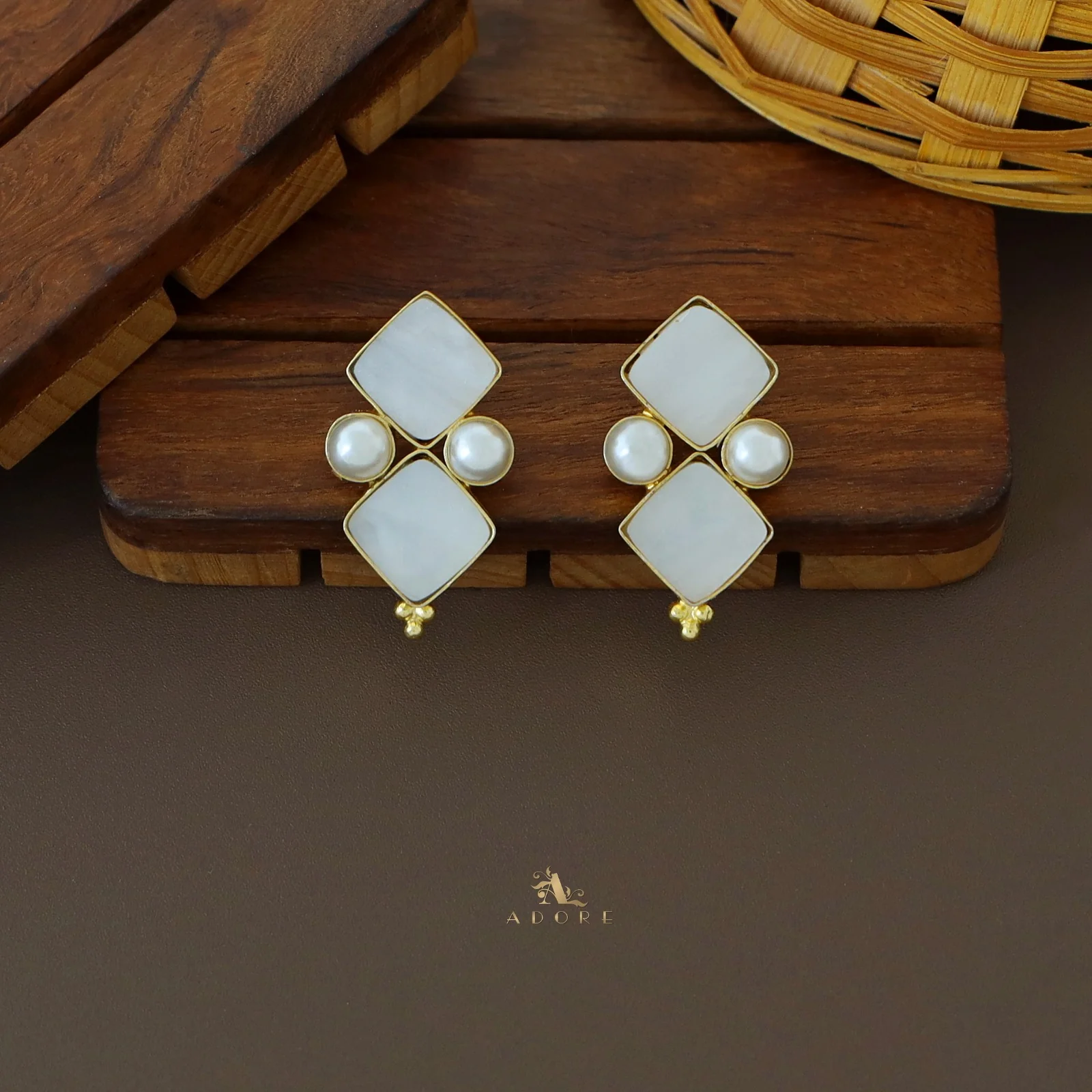 Kamalika Twin Circle Glossy With Pearl Earring - Image 17