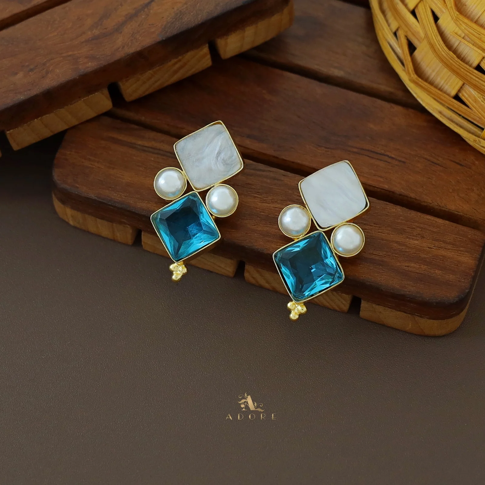 Kamalika Twin Circle Glossy With Pearl Earring - Image 18