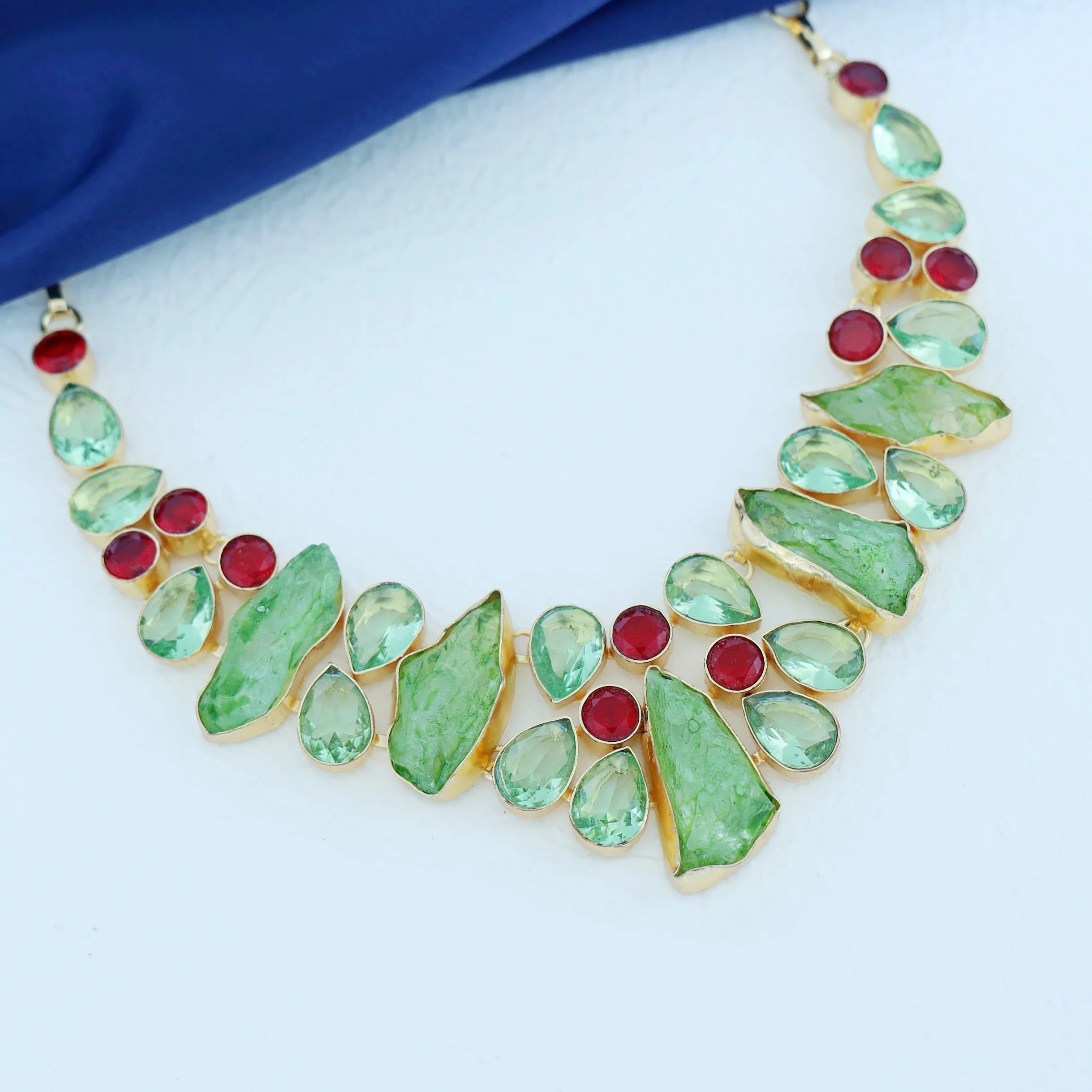 Kamdyn Neckpiece - Image 2