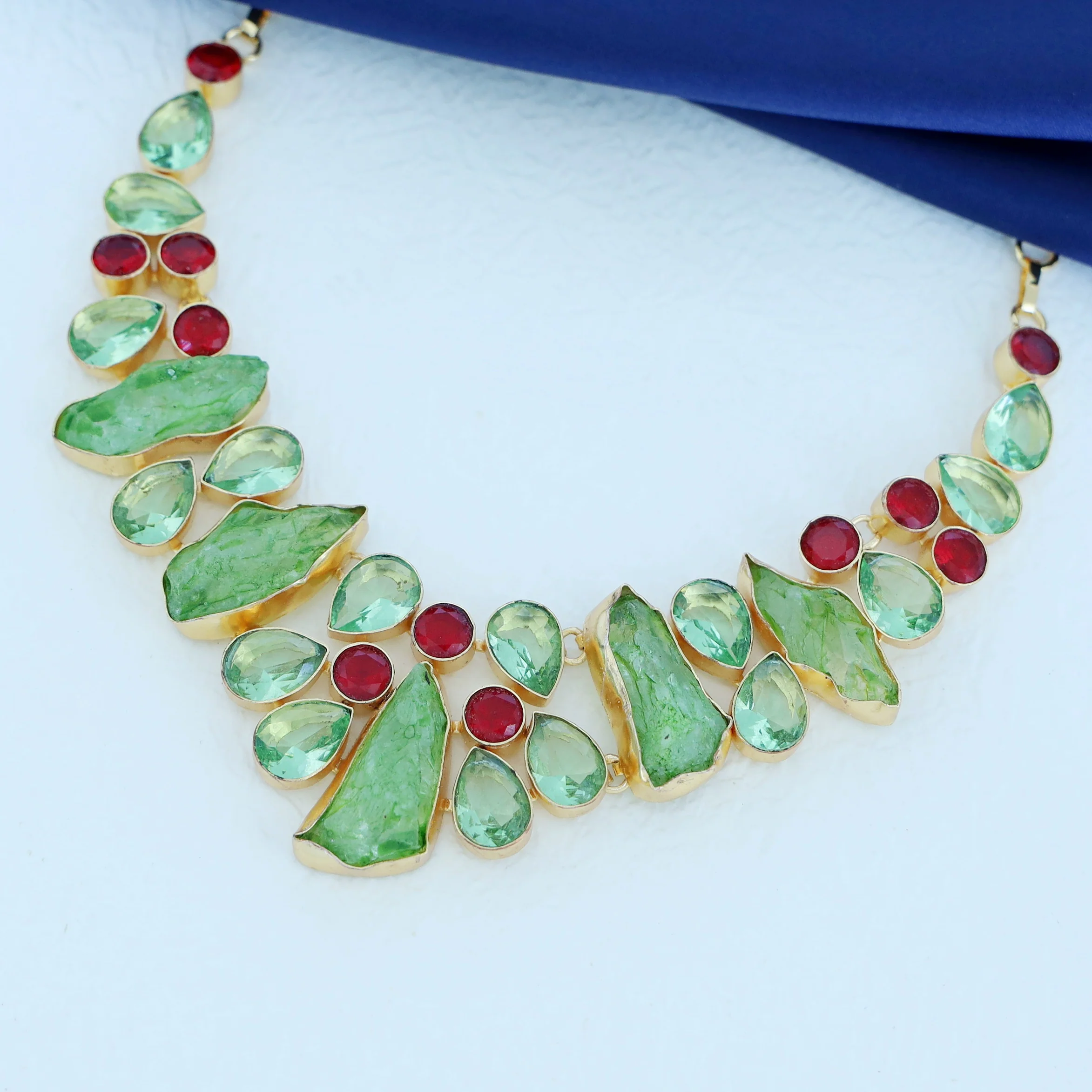 Kamdyn Neckpiece - Image 3