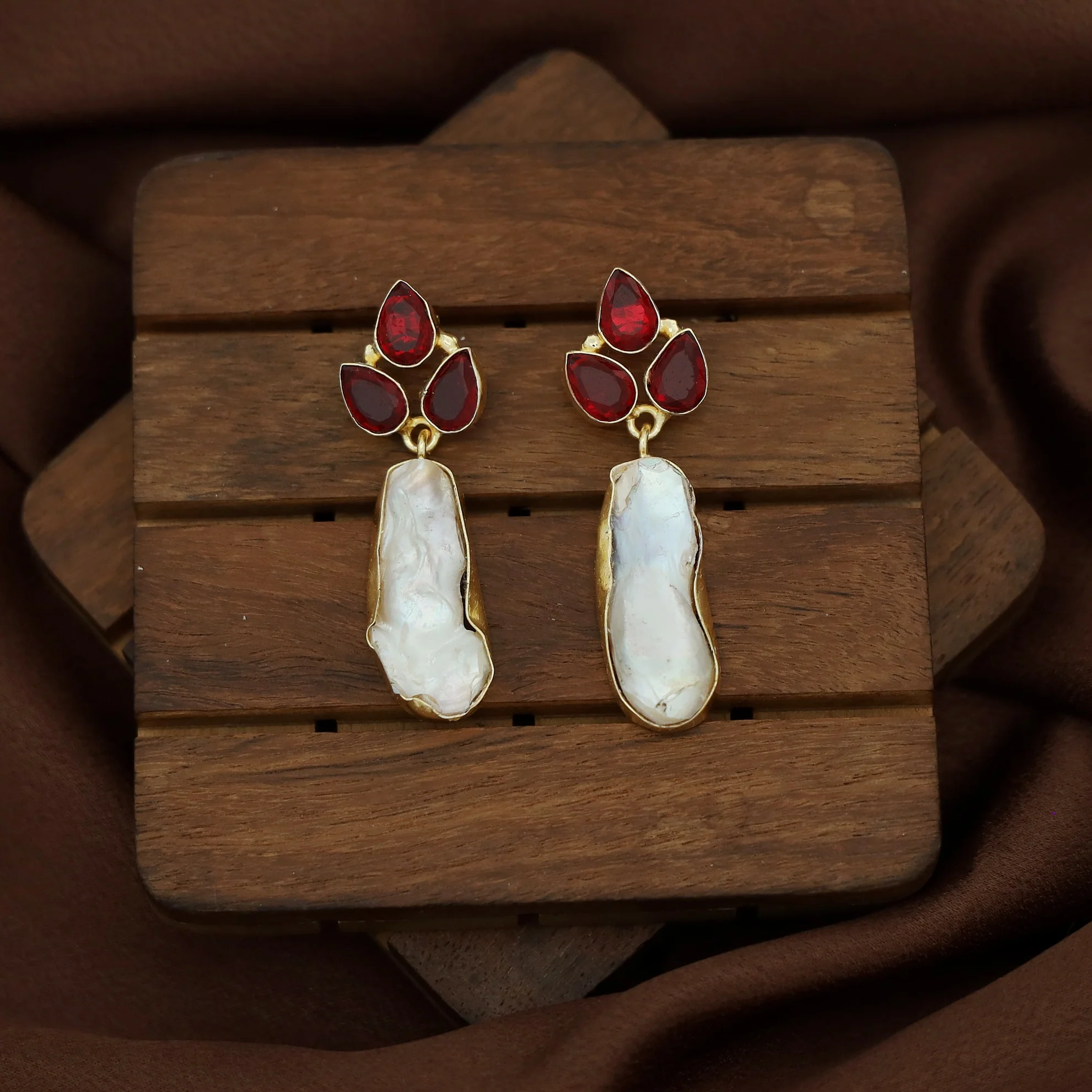 Kaniya Real Baroque Tri Glossy Earring - Image 5