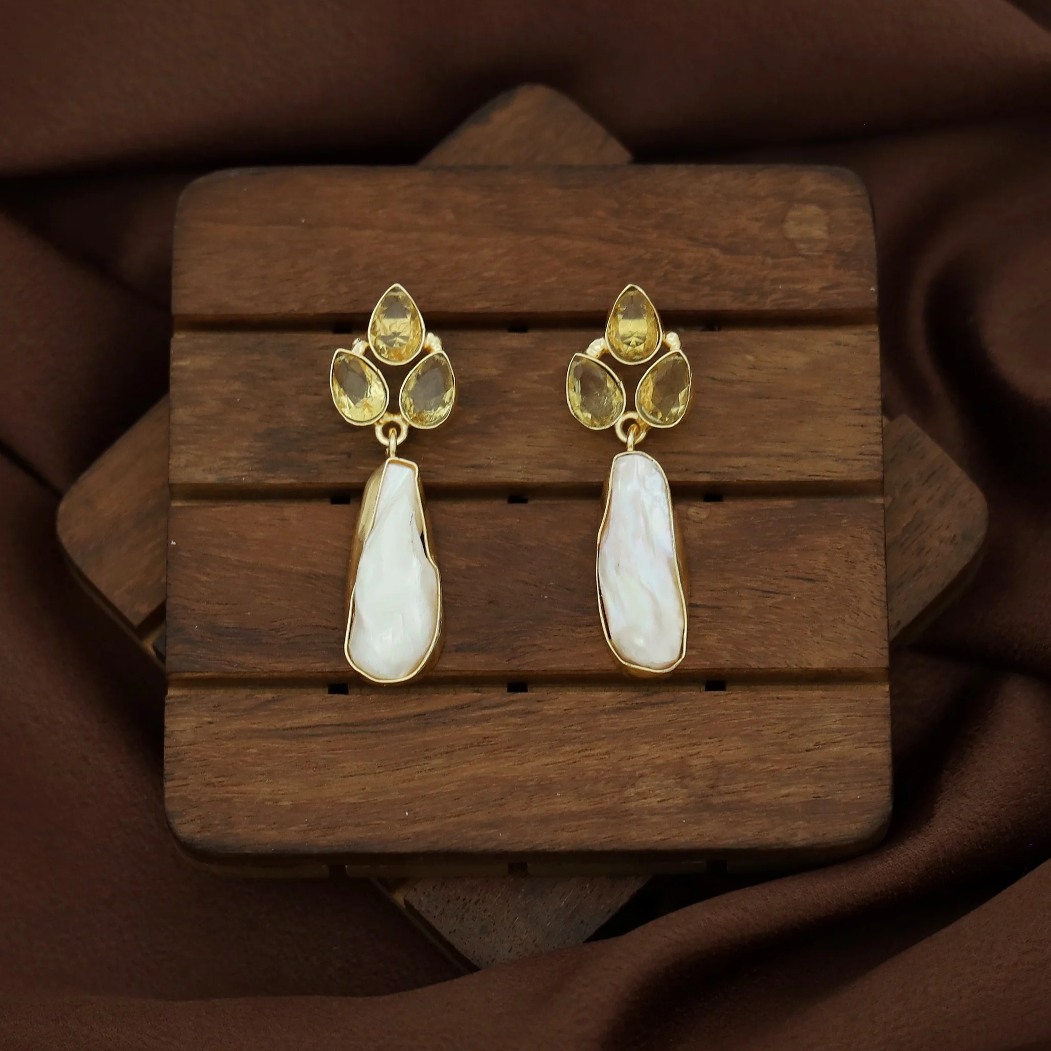 Kaniya Real Baroque Tri Glossy Earring - Image 6