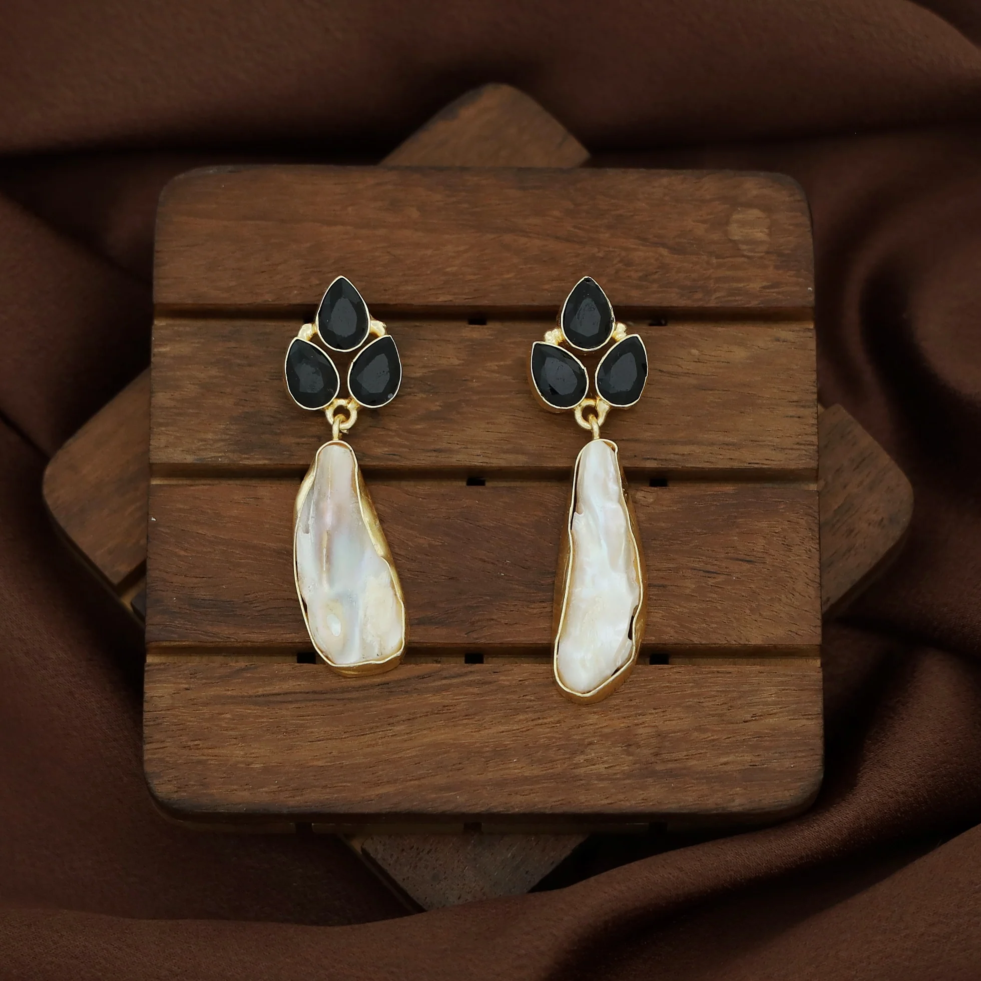 Kaniya Real Baroque Tri Glossy Earring - Image 7