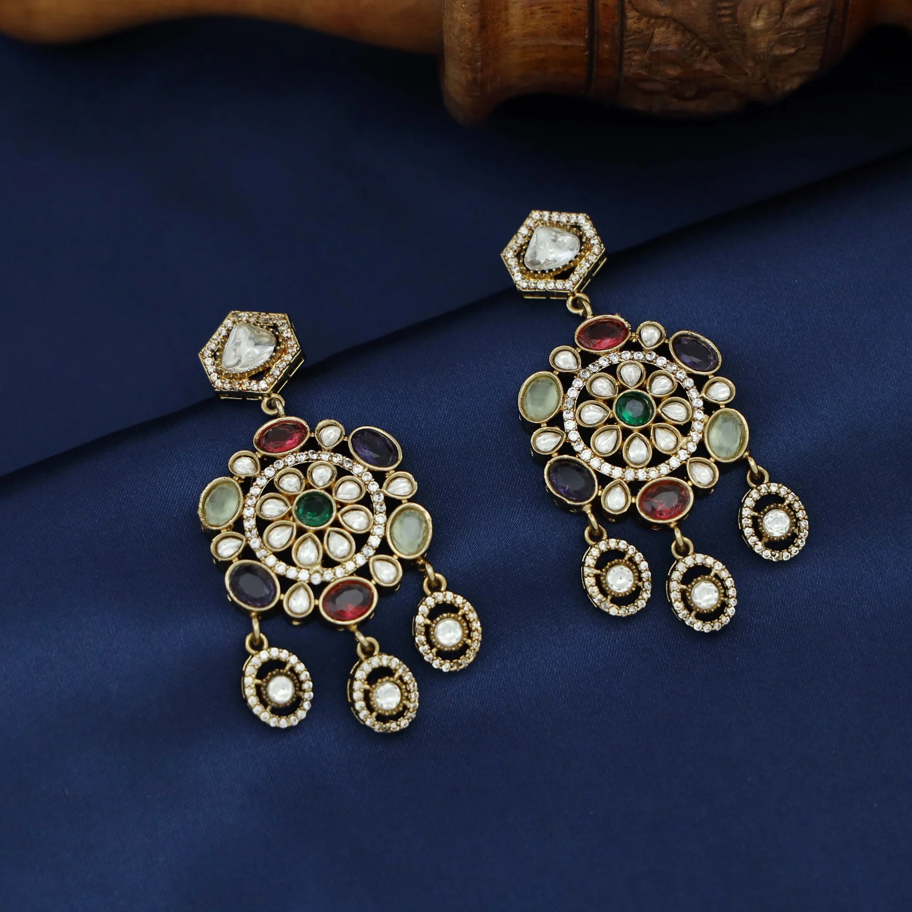Kanya Kundan Glossy Stone Floral Earring - Image 6