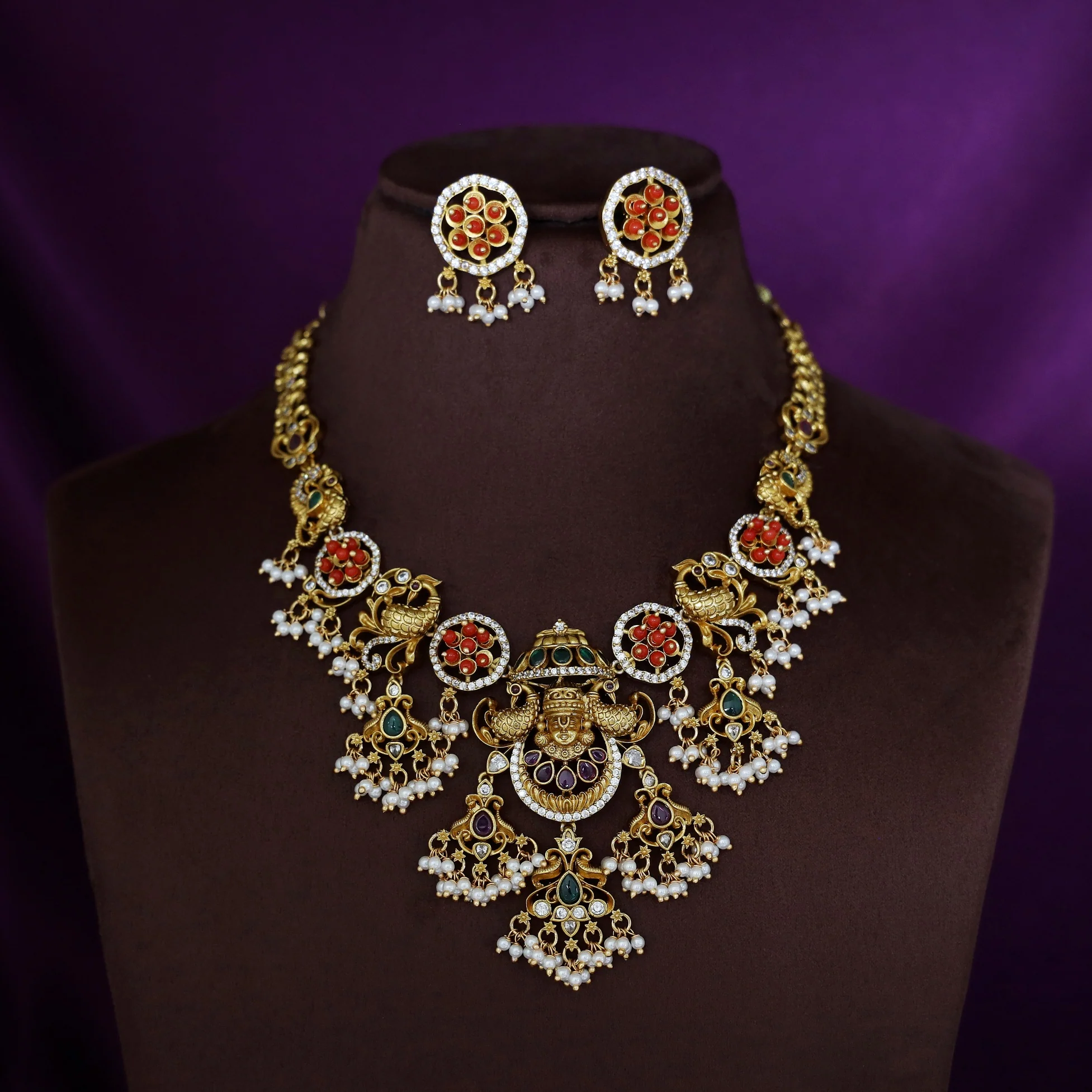 Kanyadhika Tirupati Mayura Short Neckpiece with Earring - Image 4