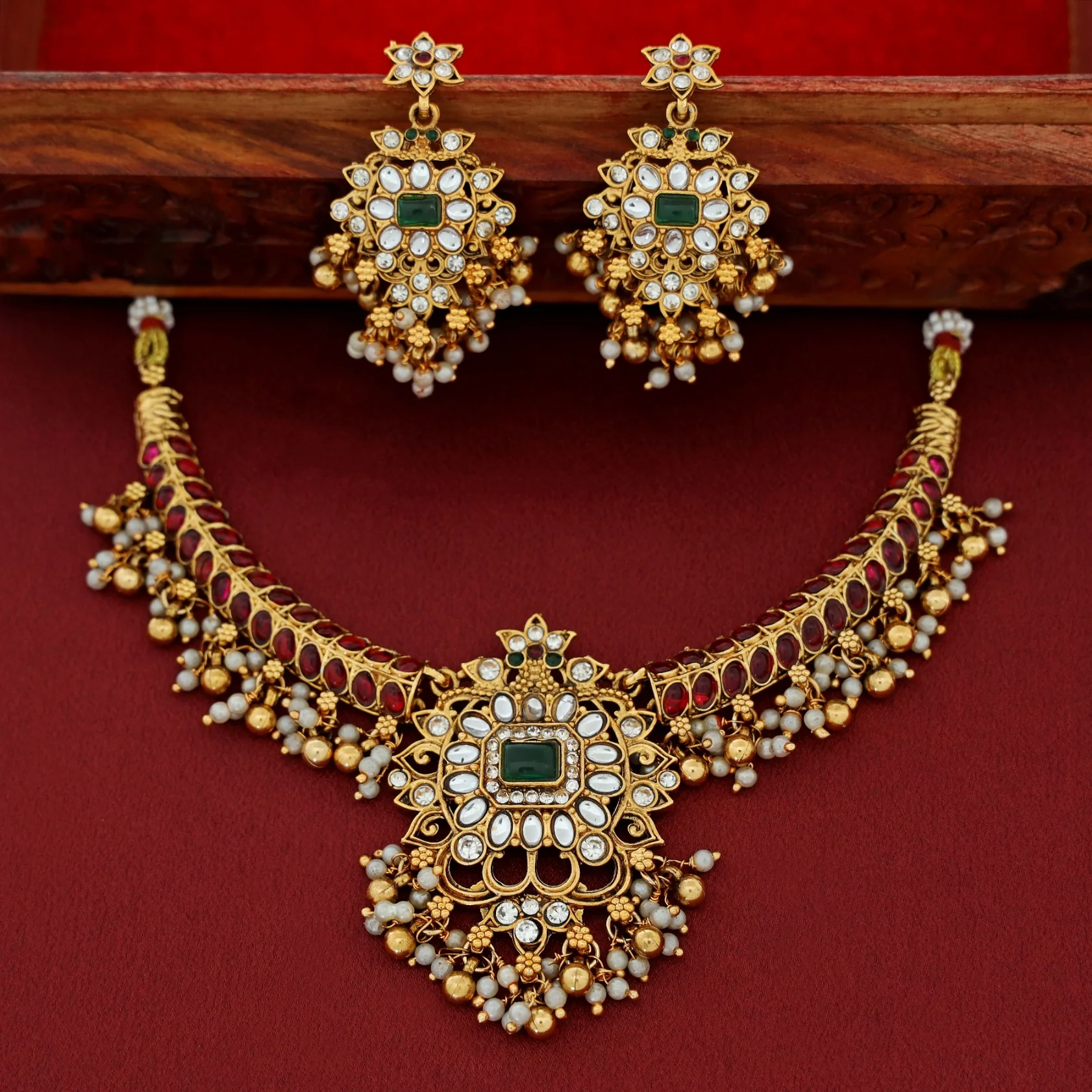 Kashvi Kundan Pearl Branch Wing Neckpiece With Earring - Image 4