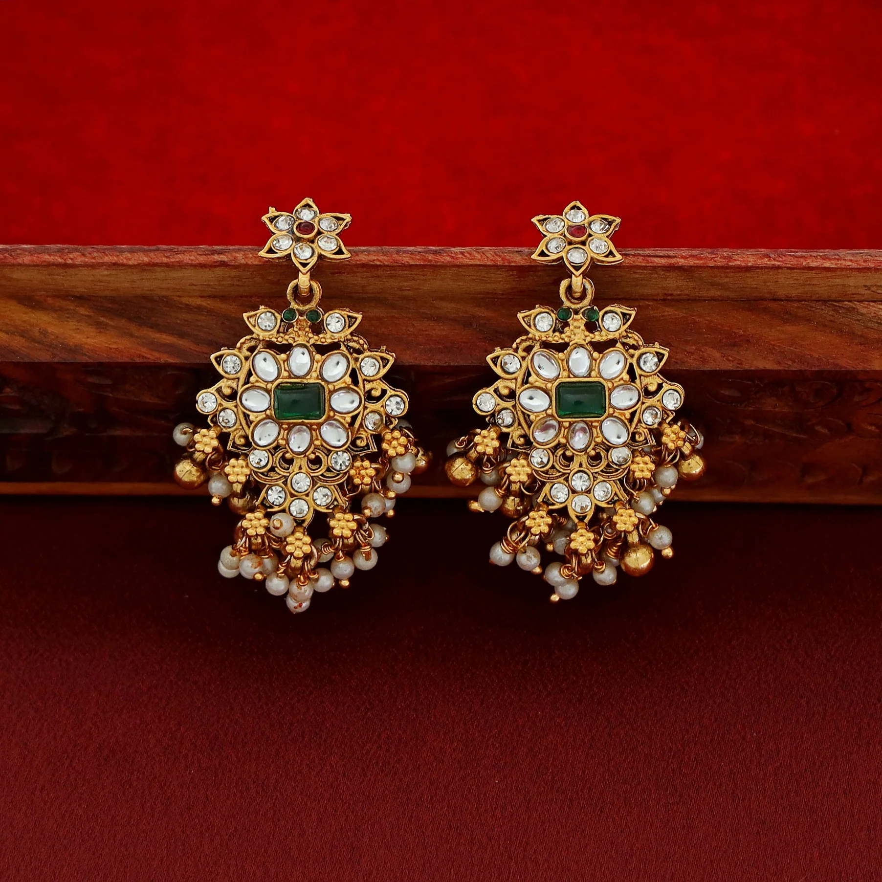 Kashvi Kundan Pearl Branch Wing Neckpiece With Earring - Image 8