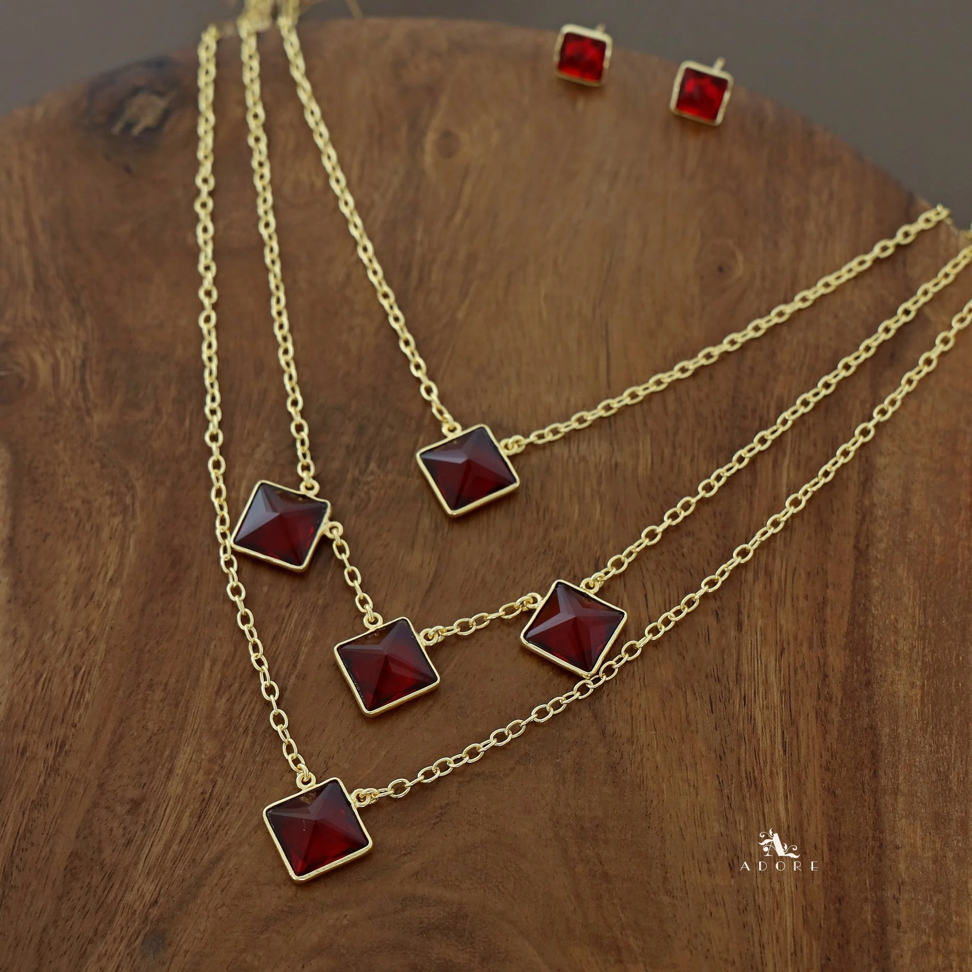 Kasia Tri Layer Glossy Stone Neckpiece With Earring - Image 4