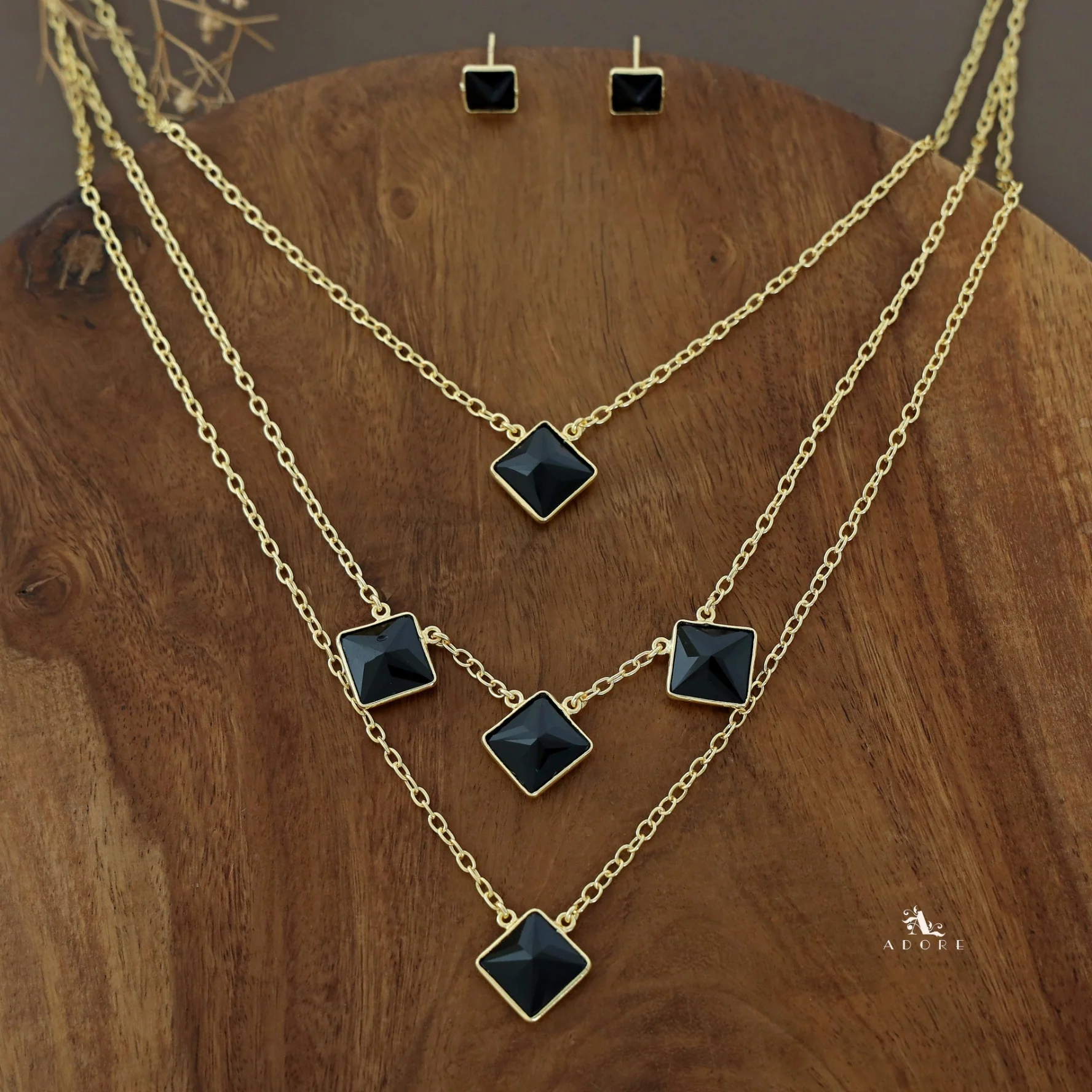 Kasia Tri Layer Glossy Stone Neckpiece With Earring - Image 6