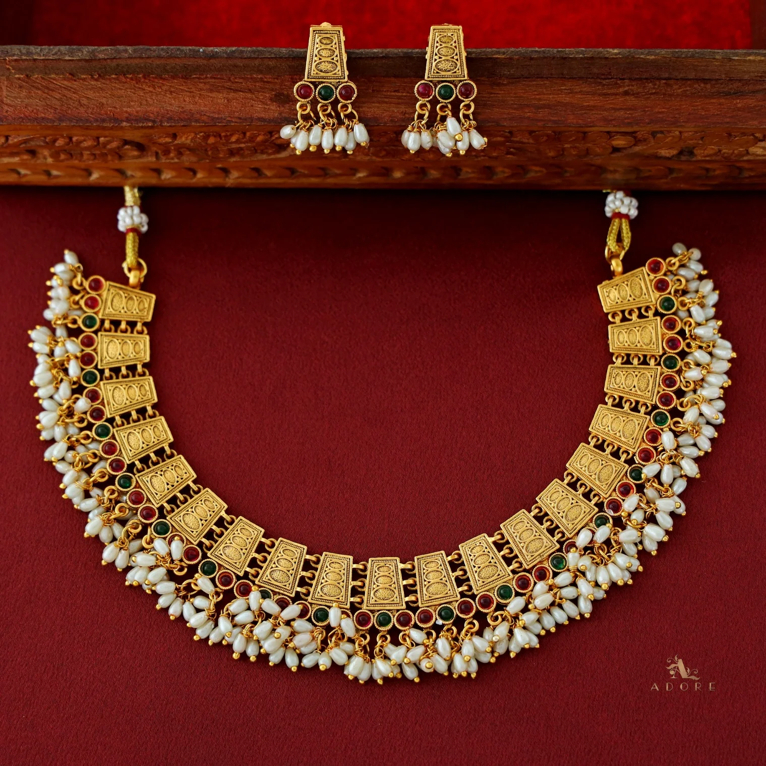 Katrina Golden Pearl Neckpiece With Earring - Image 3