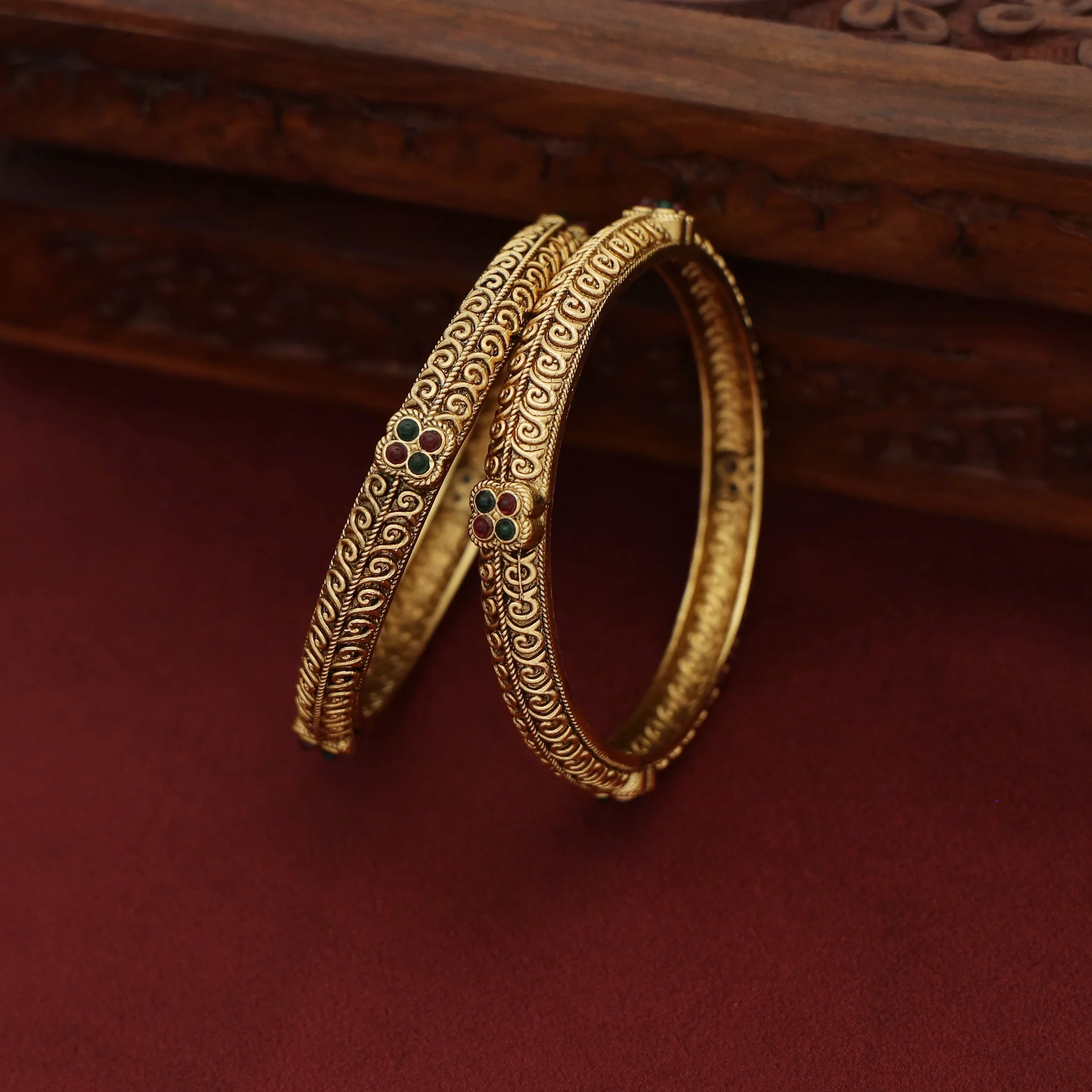 Kaushika Tetra Kemp Stone Bangle (Set Of 2) - Image 4