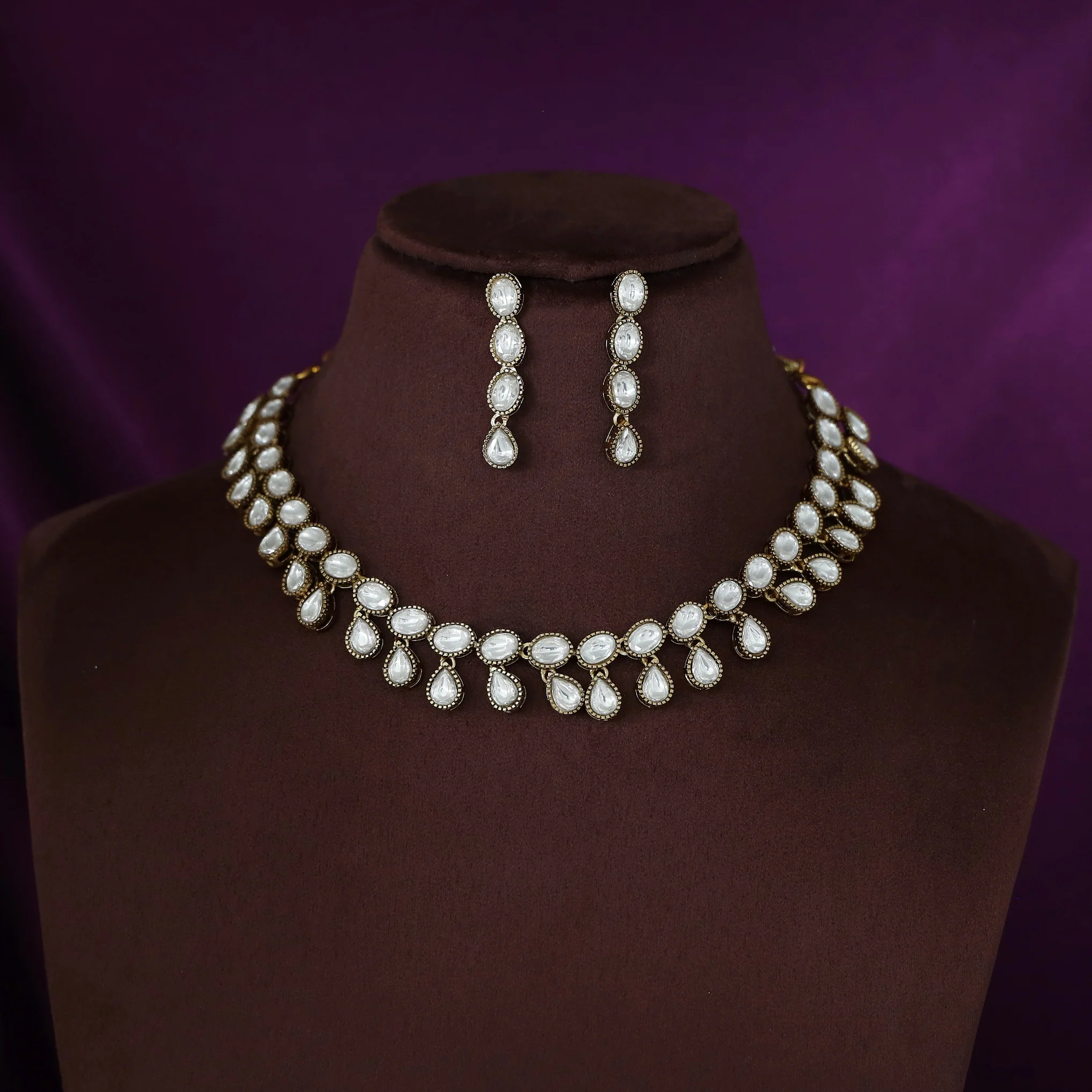 Kavya Oval Drop Short Neckpiece With Earring - Image 2