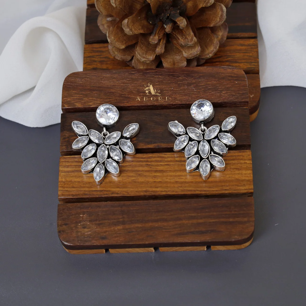 Kayal Earring - Image 9