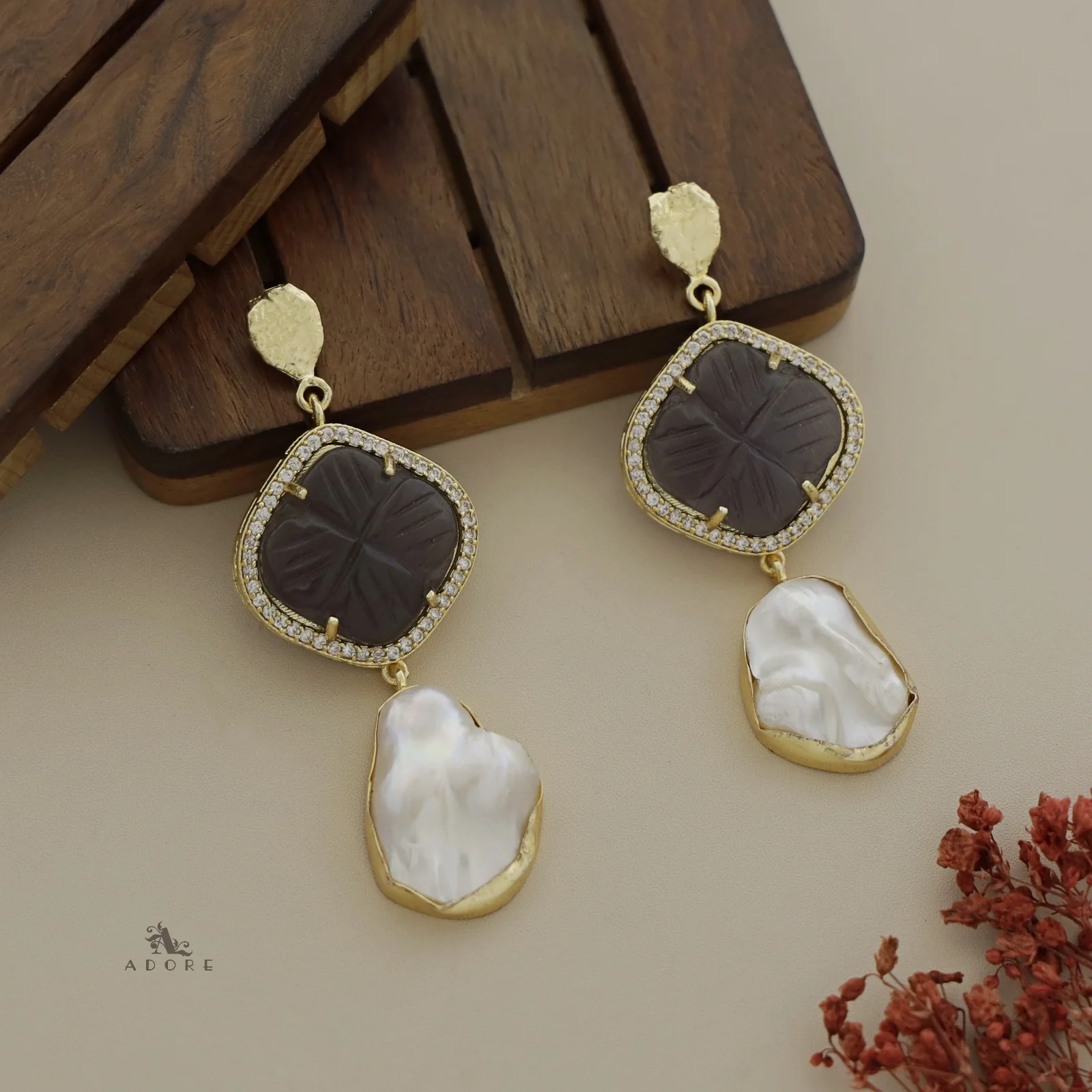 Keima Baroque Earring - Image 11