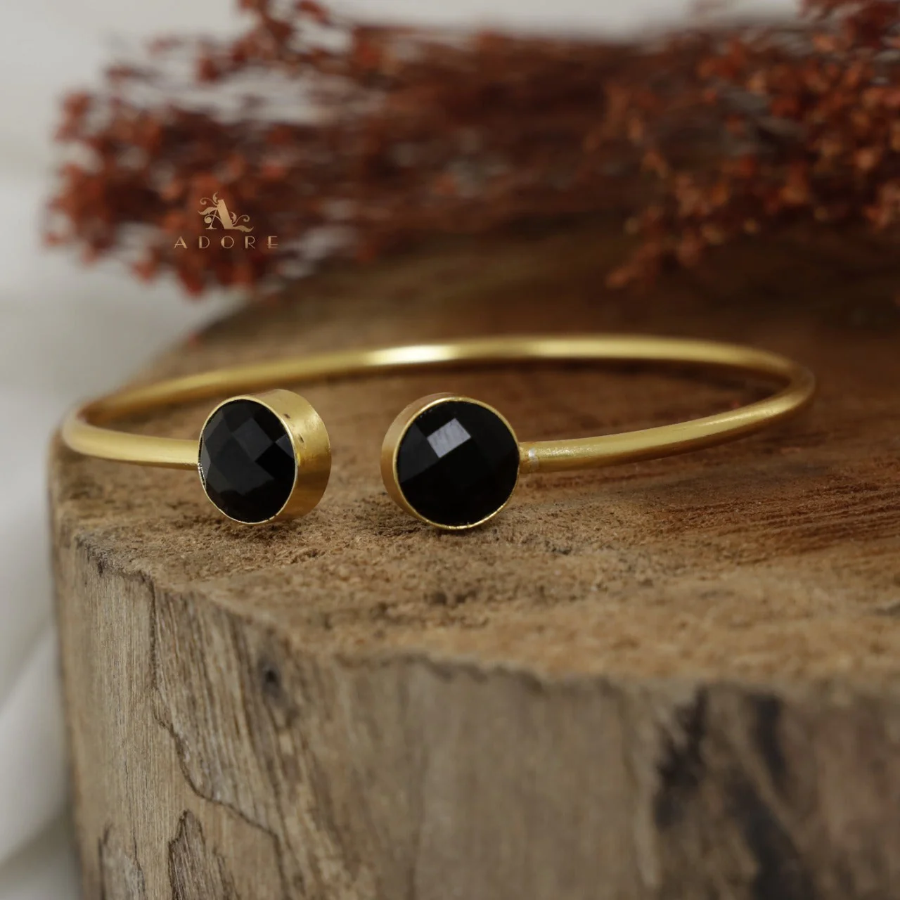 Kelvira Round Glossy Bangle - Image 14