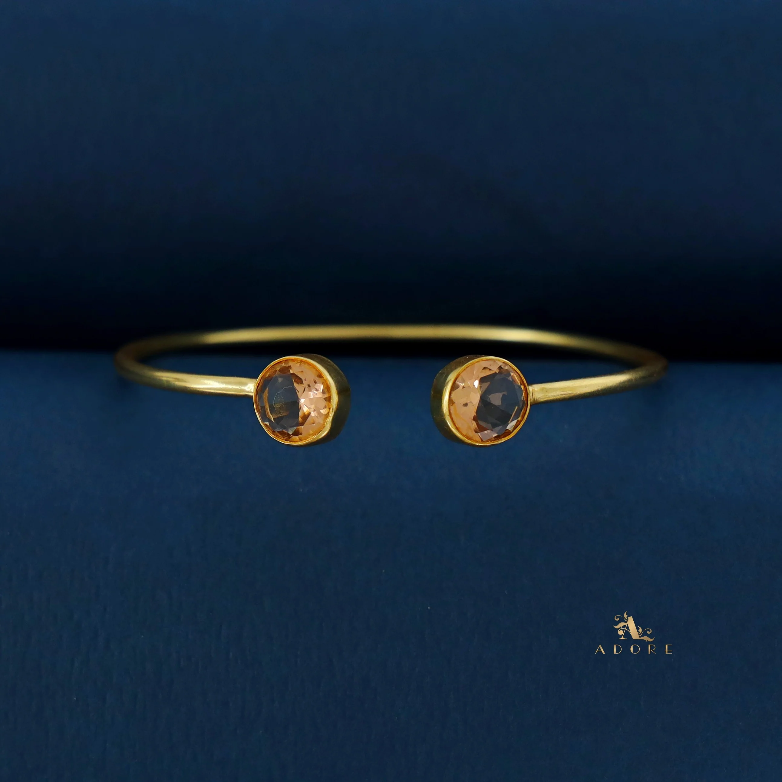 Kelvira Round Glossy Bangle - Image 25