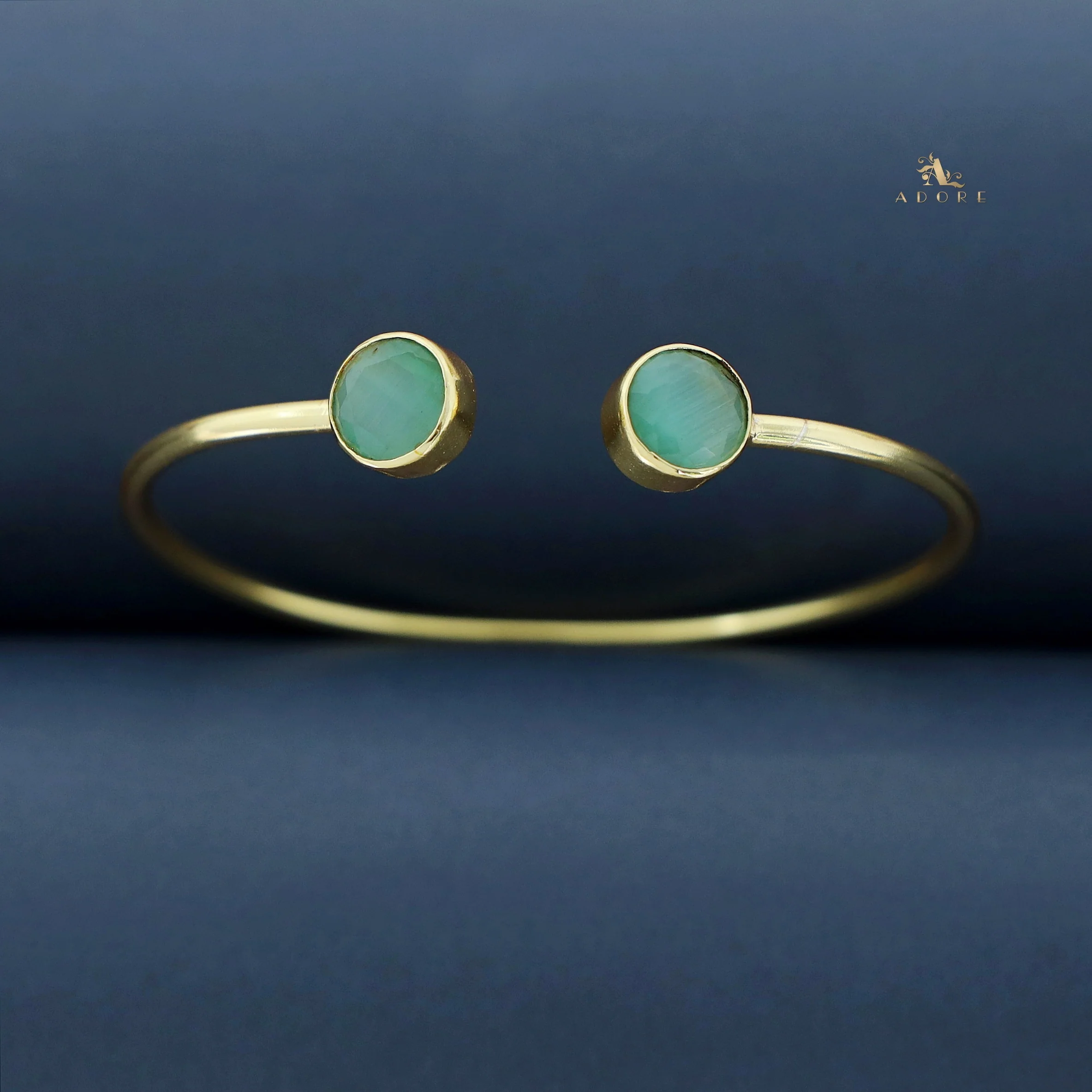 Kelvira Round Glossy Bangle - Image 28