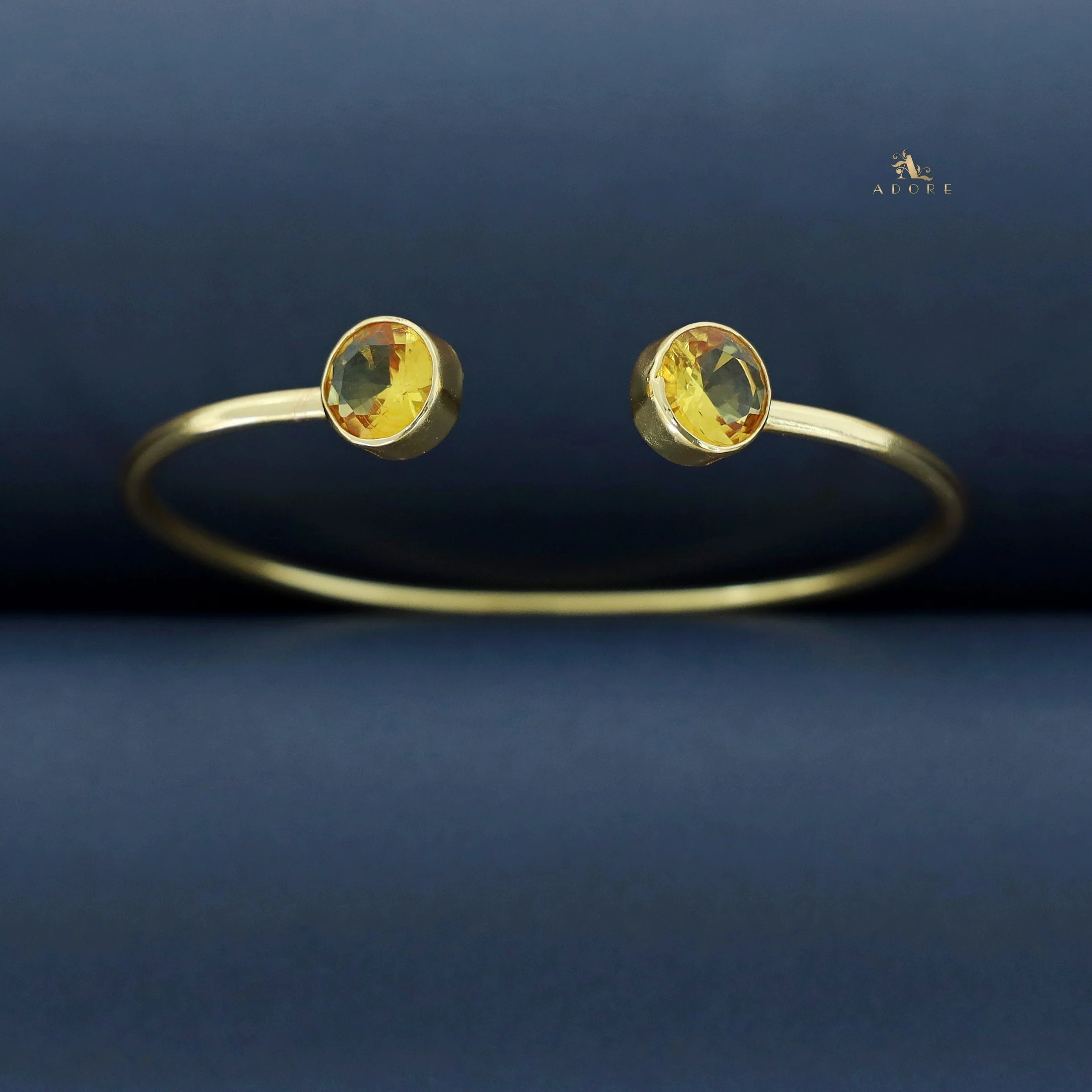Kelvira Round Glossy Bangle - Image 3