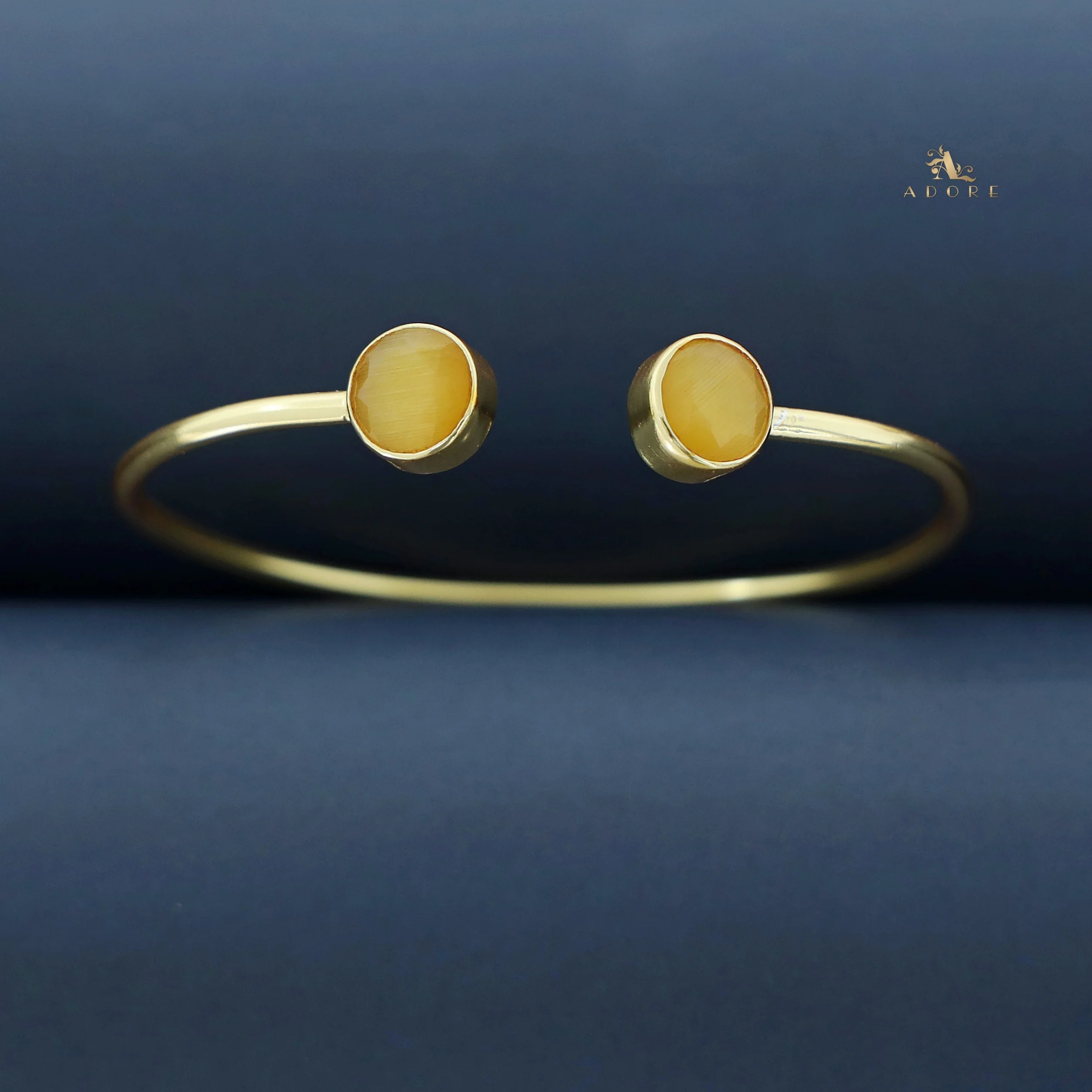 Kelvira Round Glossy Bangle - Image 30