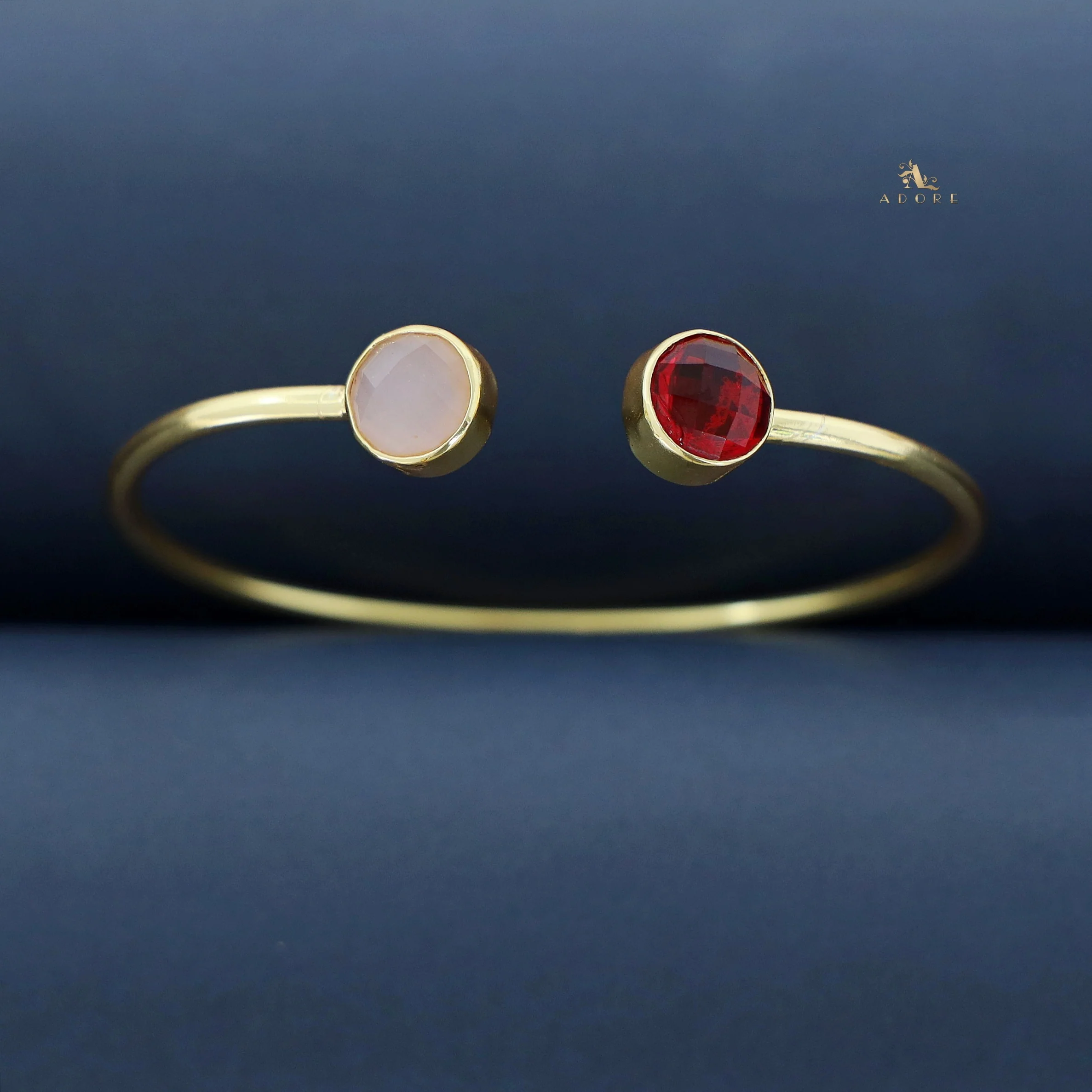 Kelvira Round Glossy Bangle - Image 32