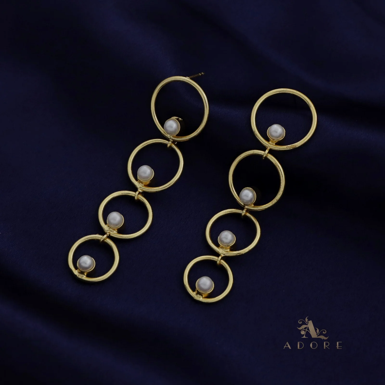 Kemia Tetra Circle Pearl Earring - Image 4