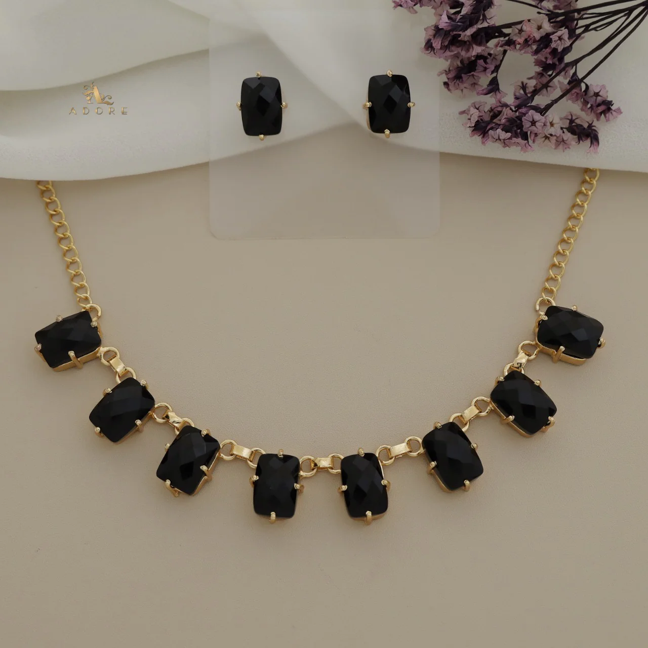 Kenmi Rectangle Glossy Neckpiece With Earring - Image 6