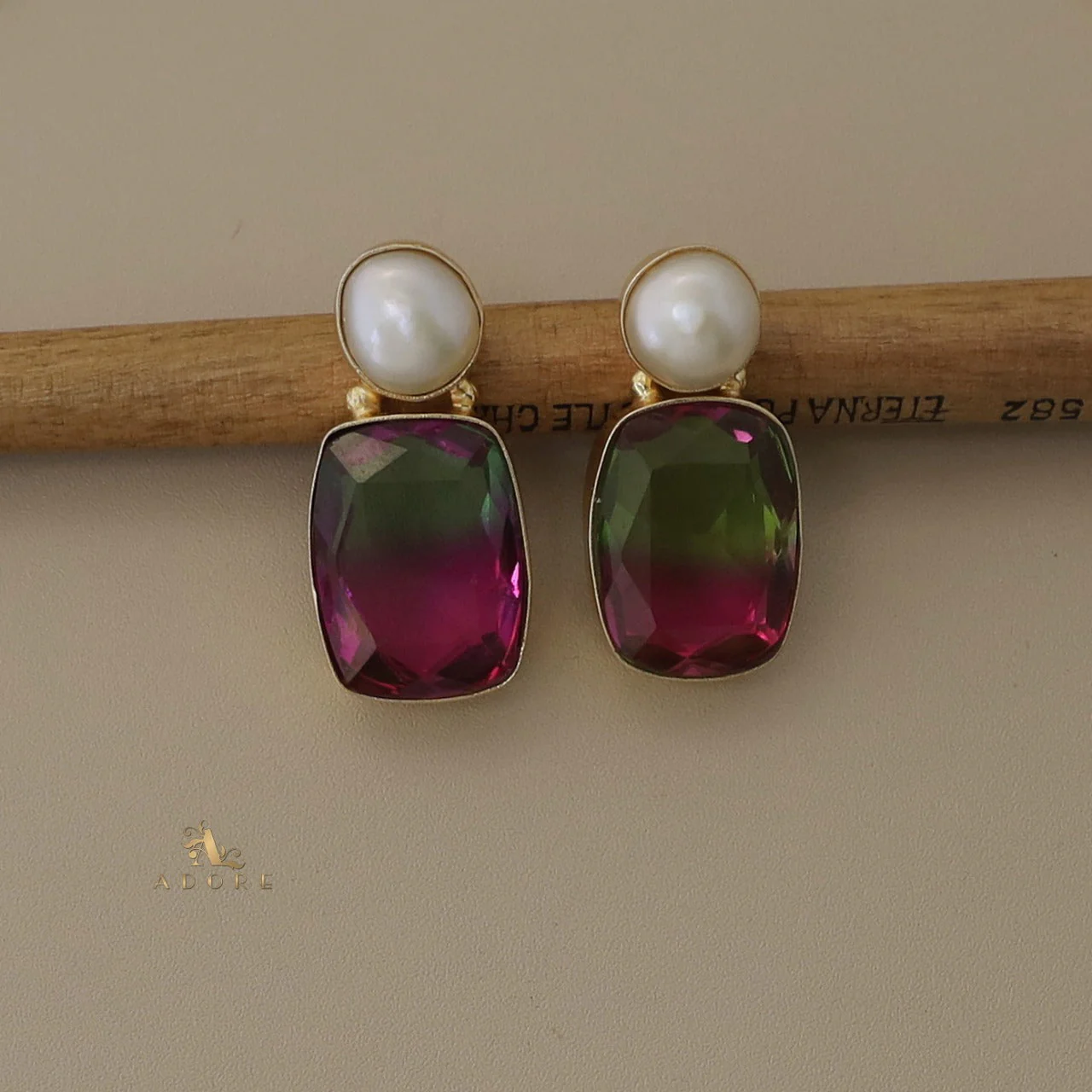 Kerensa Rectangle Glossy Baroque Choker With Earring - Image 14