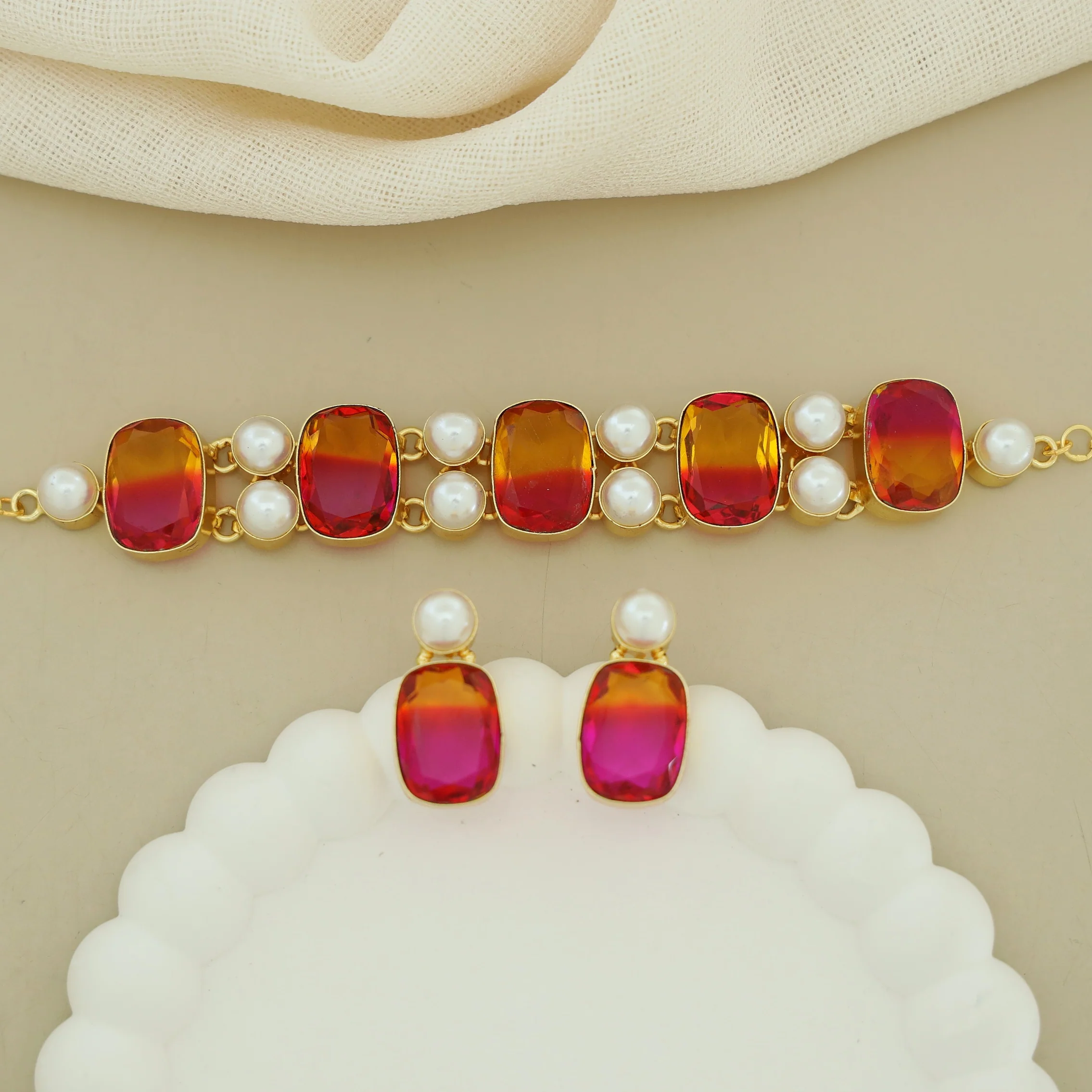 Kerensa Rectangle Glossy Baroque Choker With Earring - Image 17