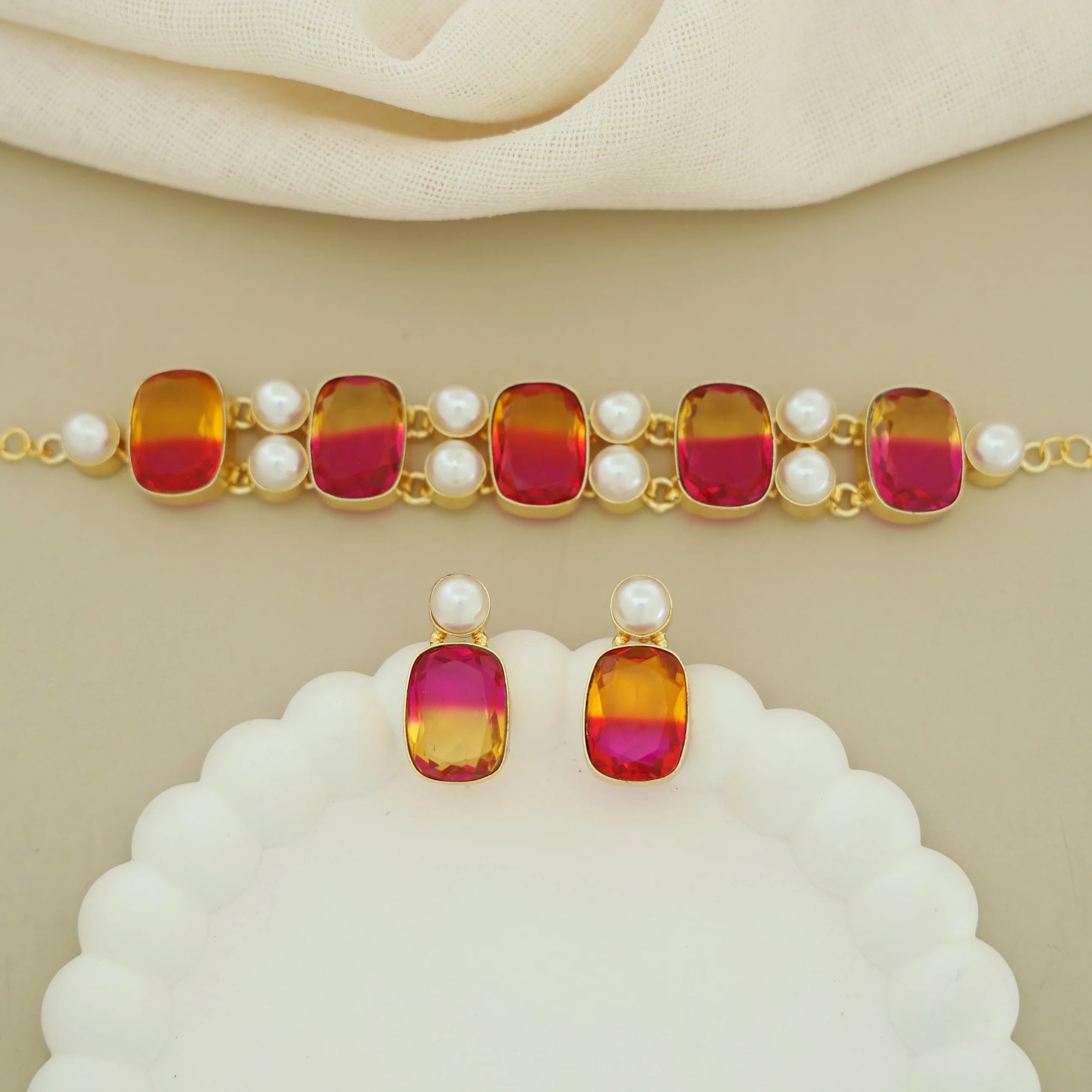 Kerensa Rectangle Glossy Baroque Choker With Earring - Image 18