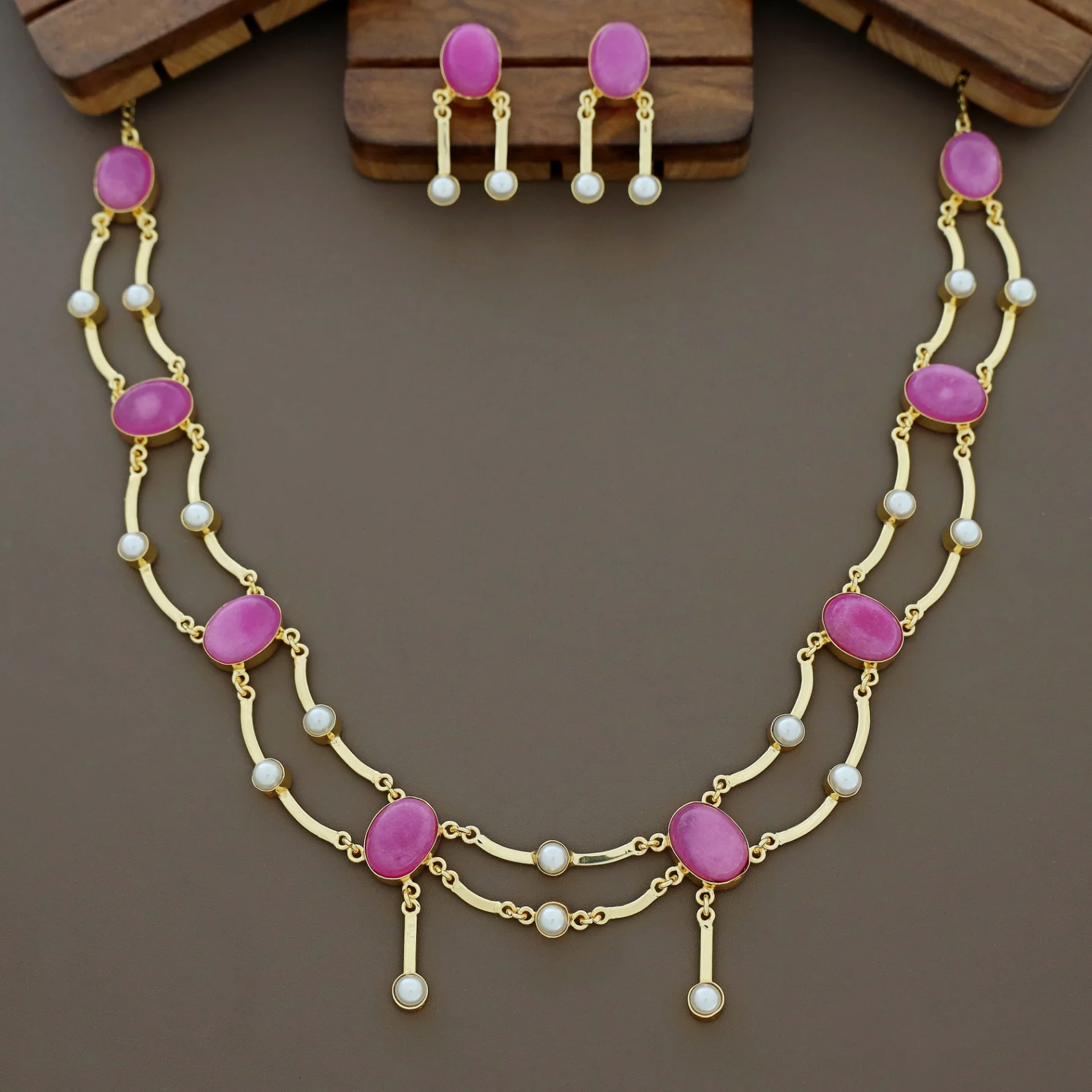 Kesia 2 Layer Natural Stone Pearl Neckpiece With Earring - Image 4
