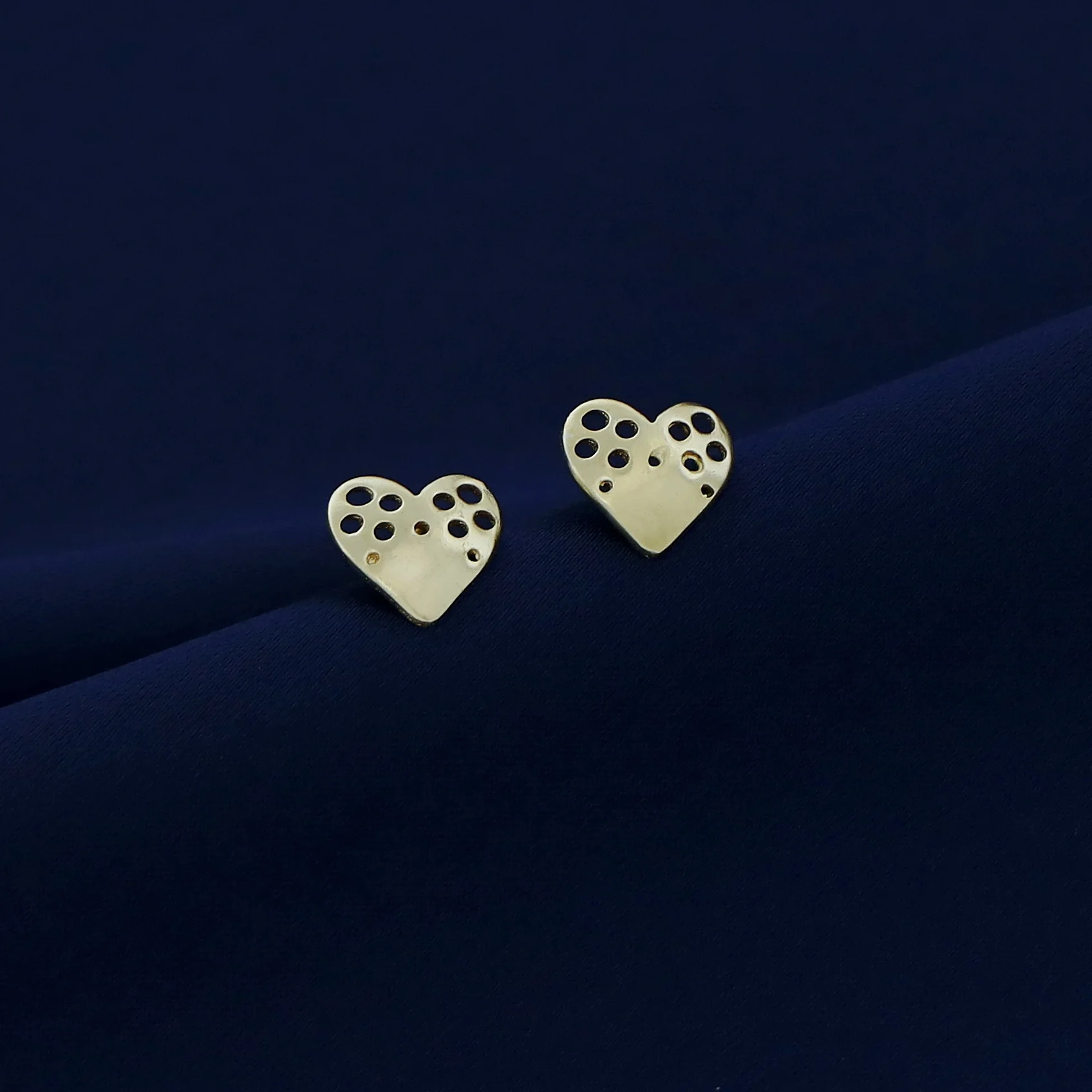 Keyla Golden Heart Stud - Image 2