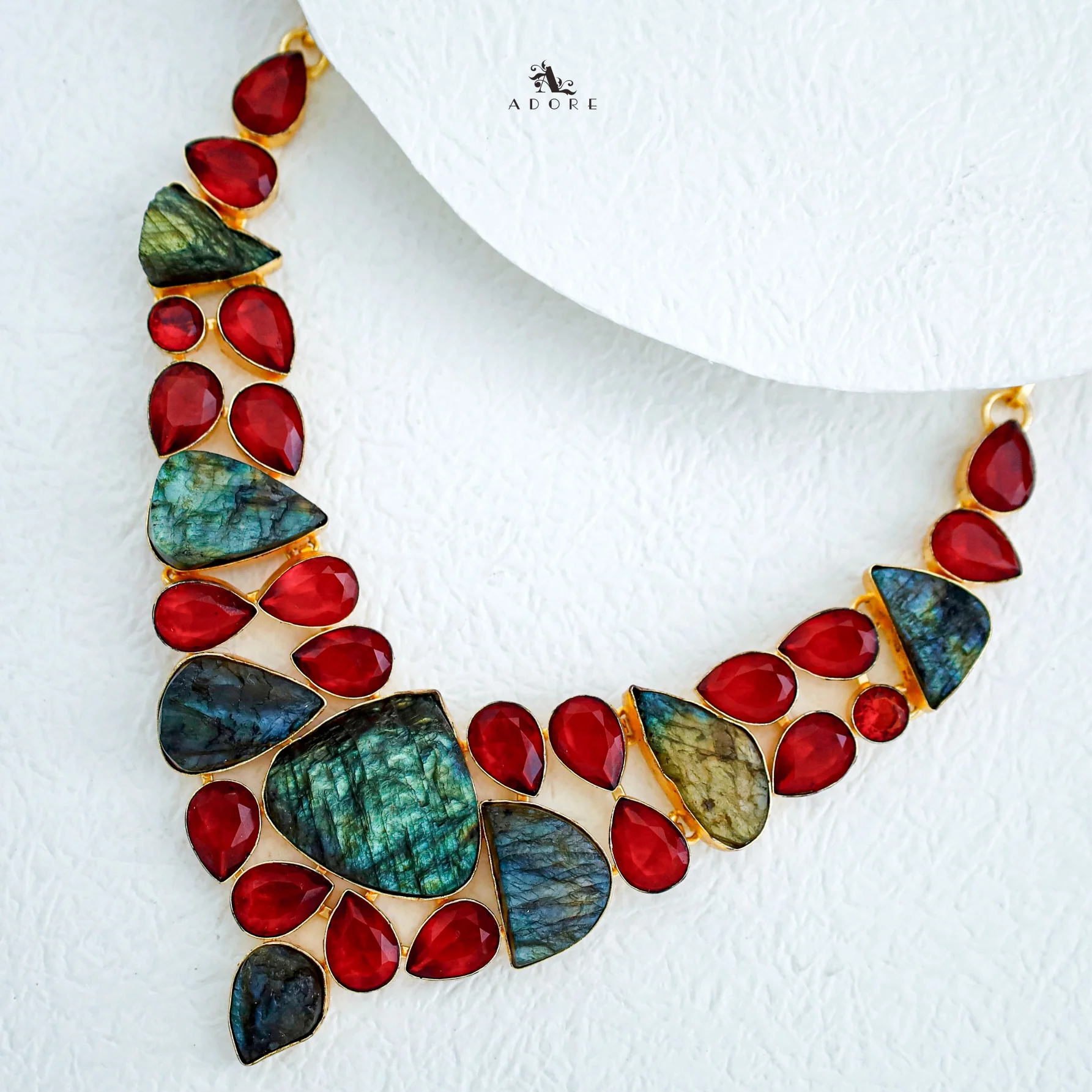 Kiara Beauty Neckpiece - Image 2