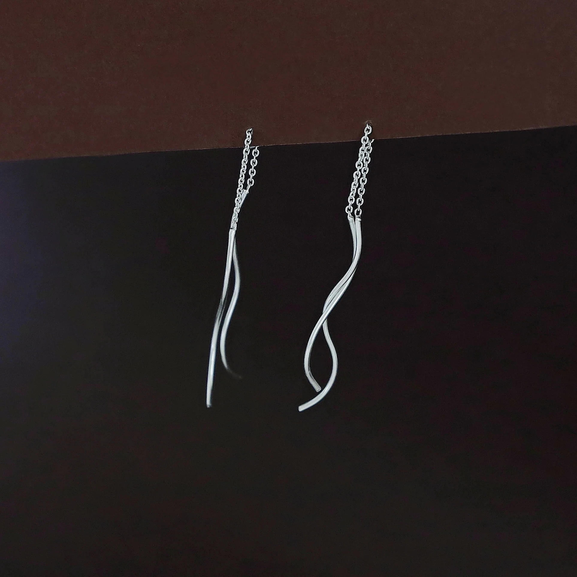 Kireina Curvy Needle And Thread Earring - Image 6