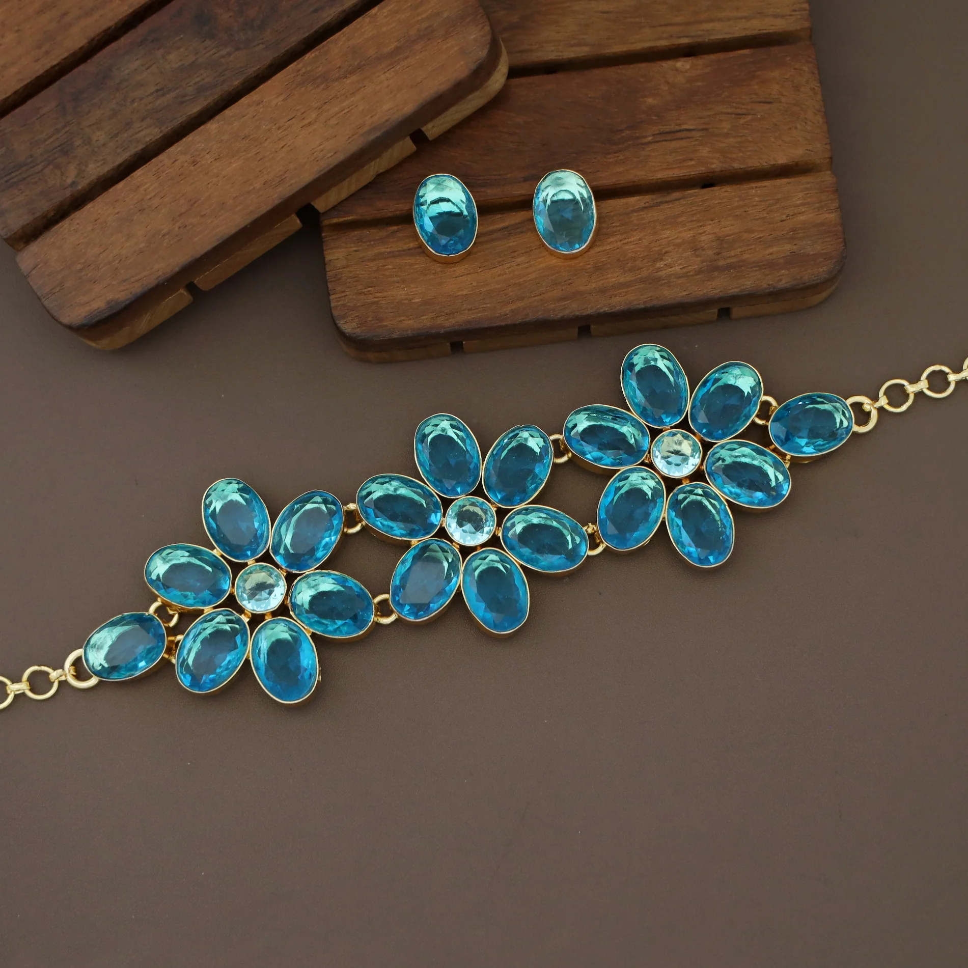 Kirsten Glossy Flower Choker With Stud - Image 16