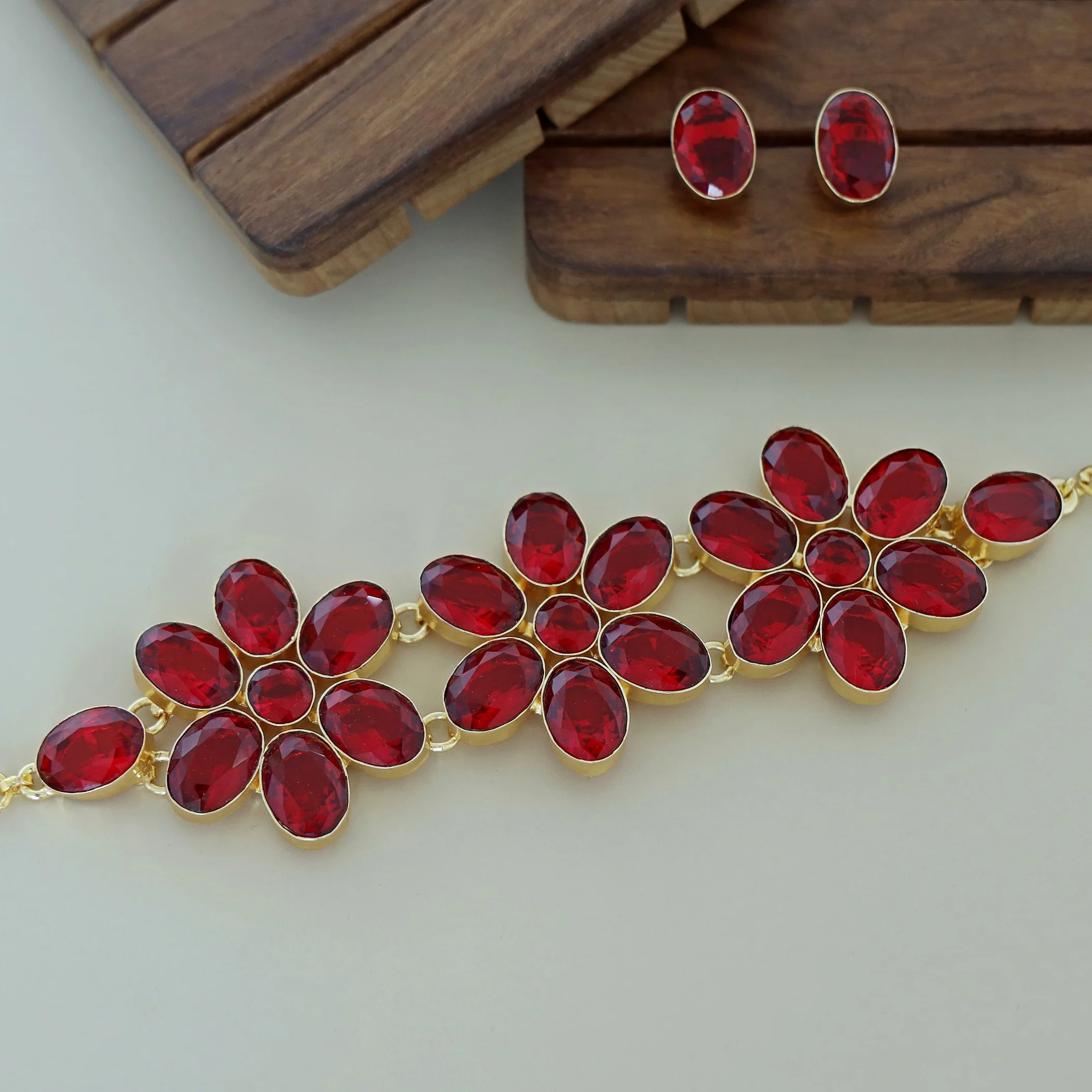 Kirsten Glossy Flower Choker With Stud - Image 8