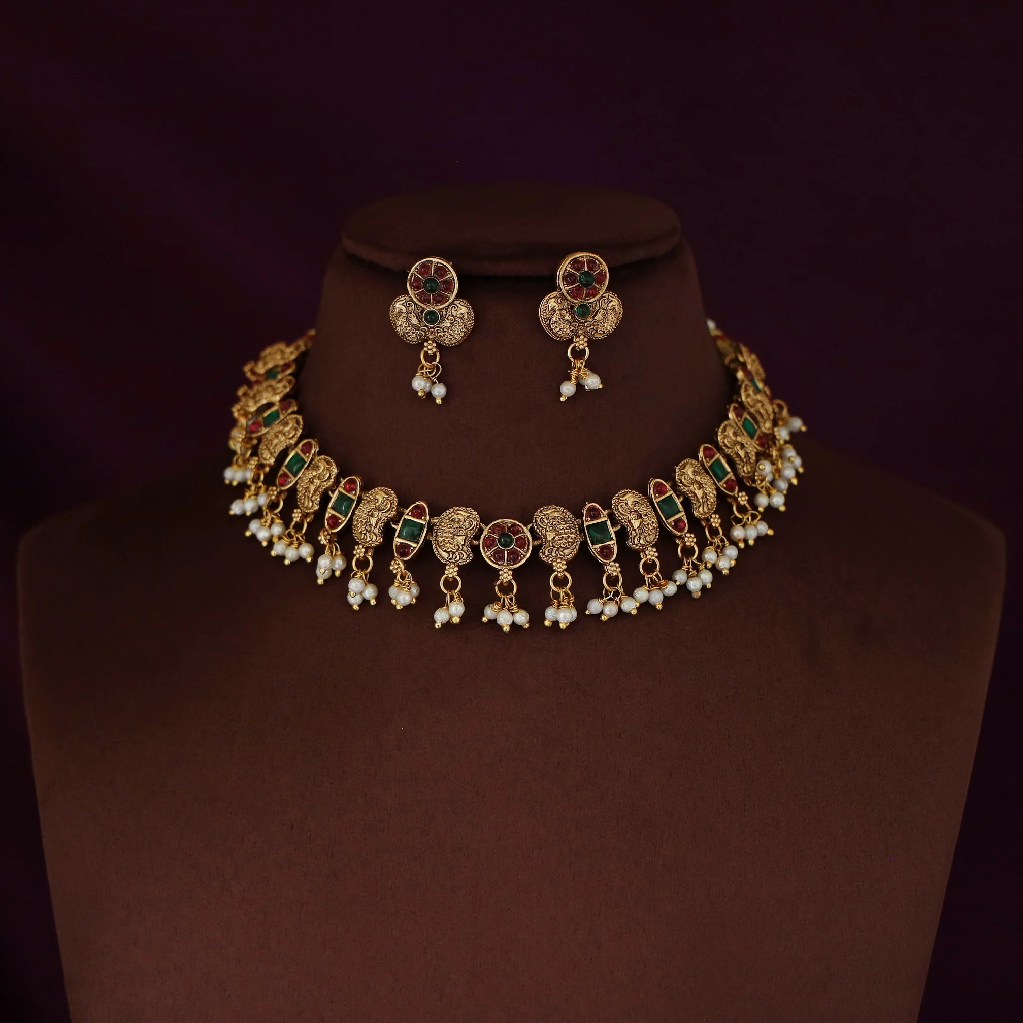 Krishnaveni Mayura Cluster Pearl Short Neckpiece with Stud - Image 5
