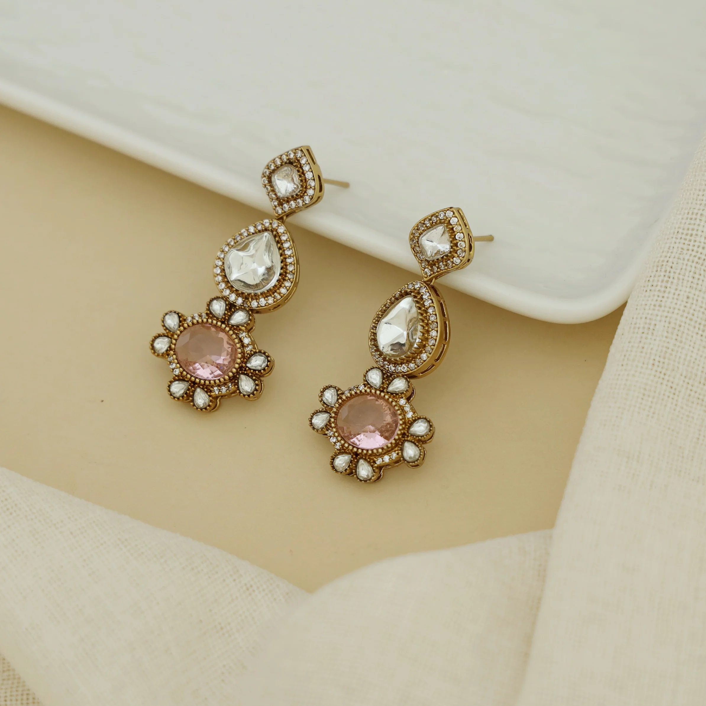Krithina Kundan Glossy Stone Earring - Image 4