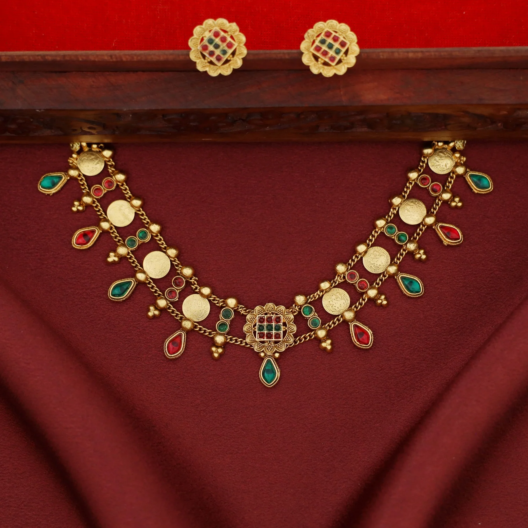 Kriti 2 Layer Chitrani Kashi Choker with Earring - Image 2